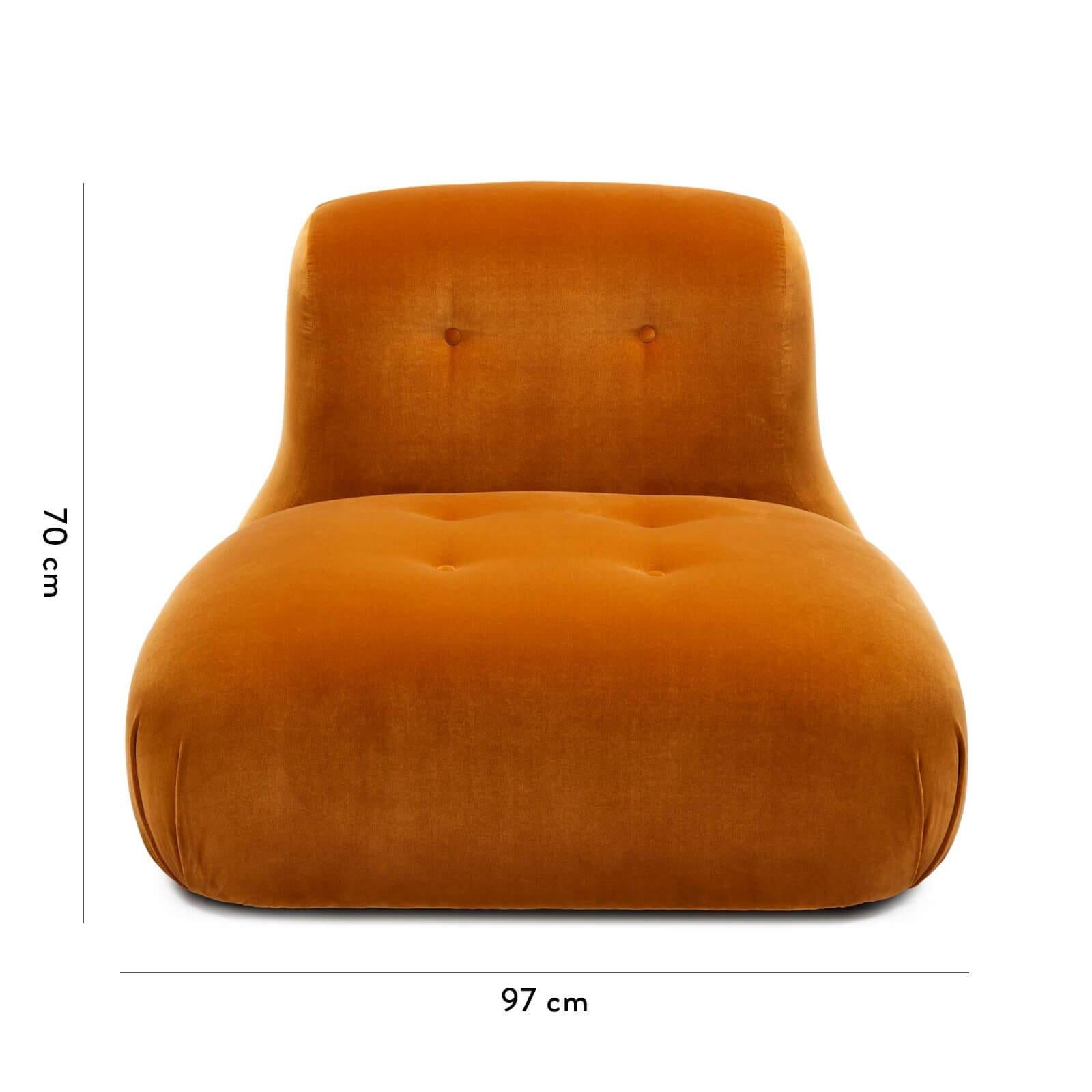 Our take on the modular sofas of the 1960's modernist movement, the Castle chair is the epitome of laid-back style quite literally, with its low-lying shape creating an instantly relaxed vibe for cinema rooms, reading rooms or living rooms. And yet