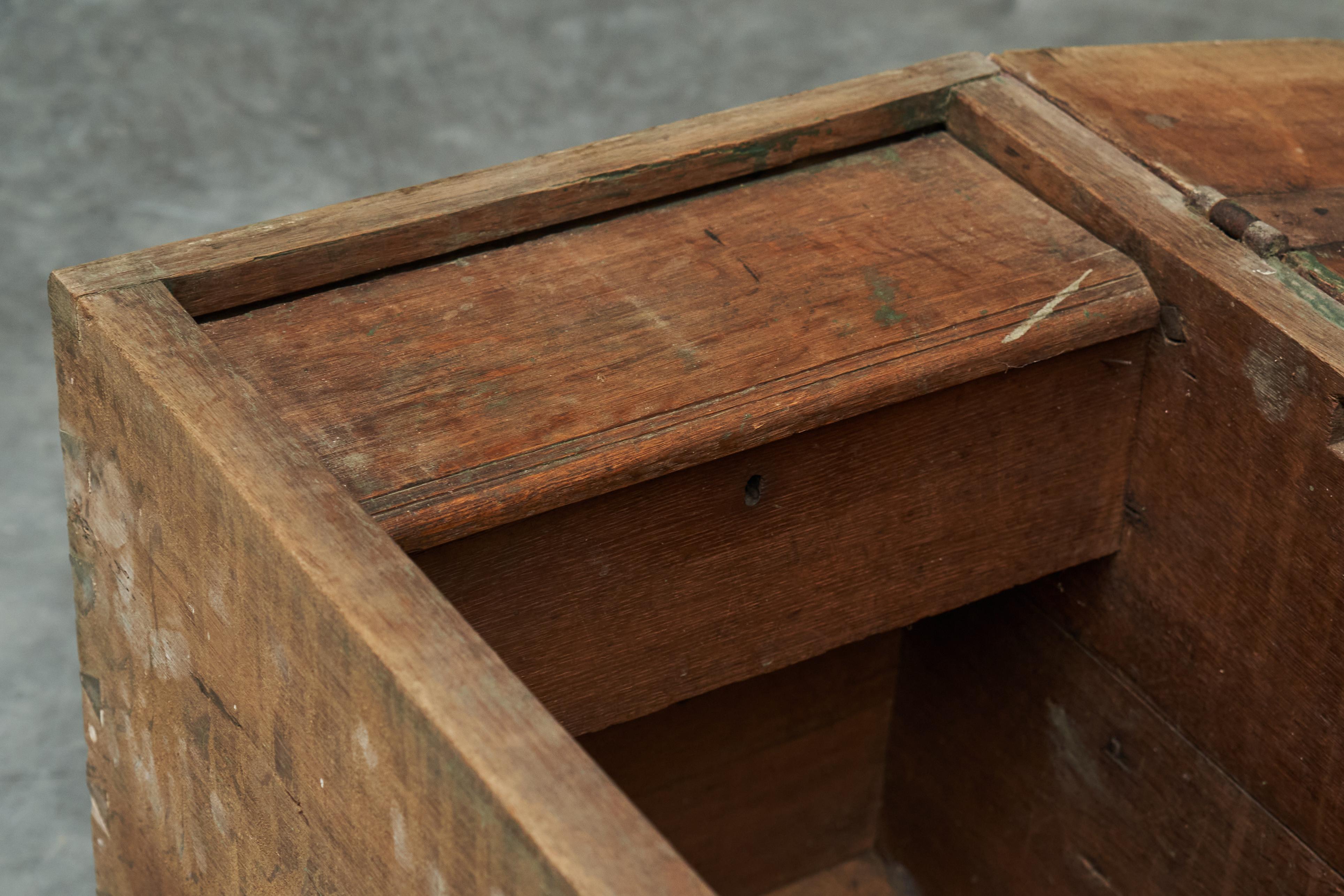 Castle Chest in Oak, Pine and Wrought Iron Belgium 19th Century 6