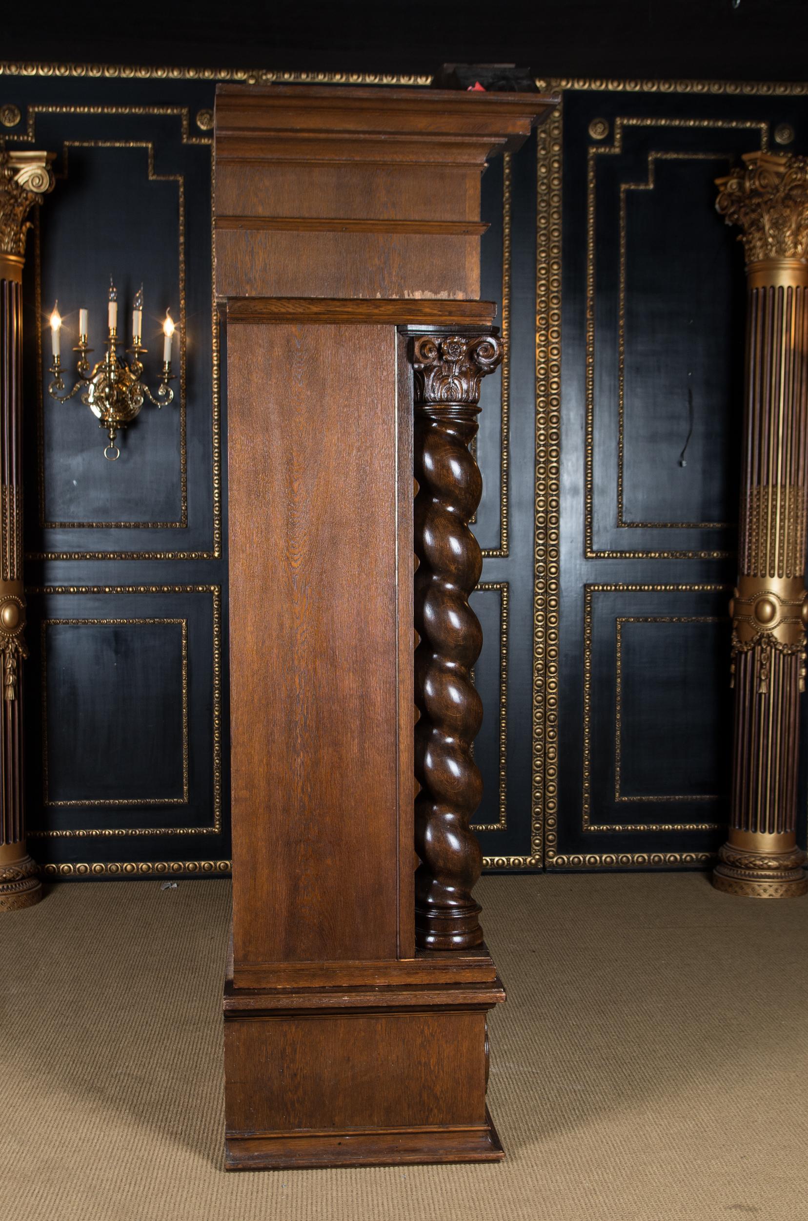 Castle Worthy Cabinet Neo Renaissance, circa 1860-1880 Oak 13