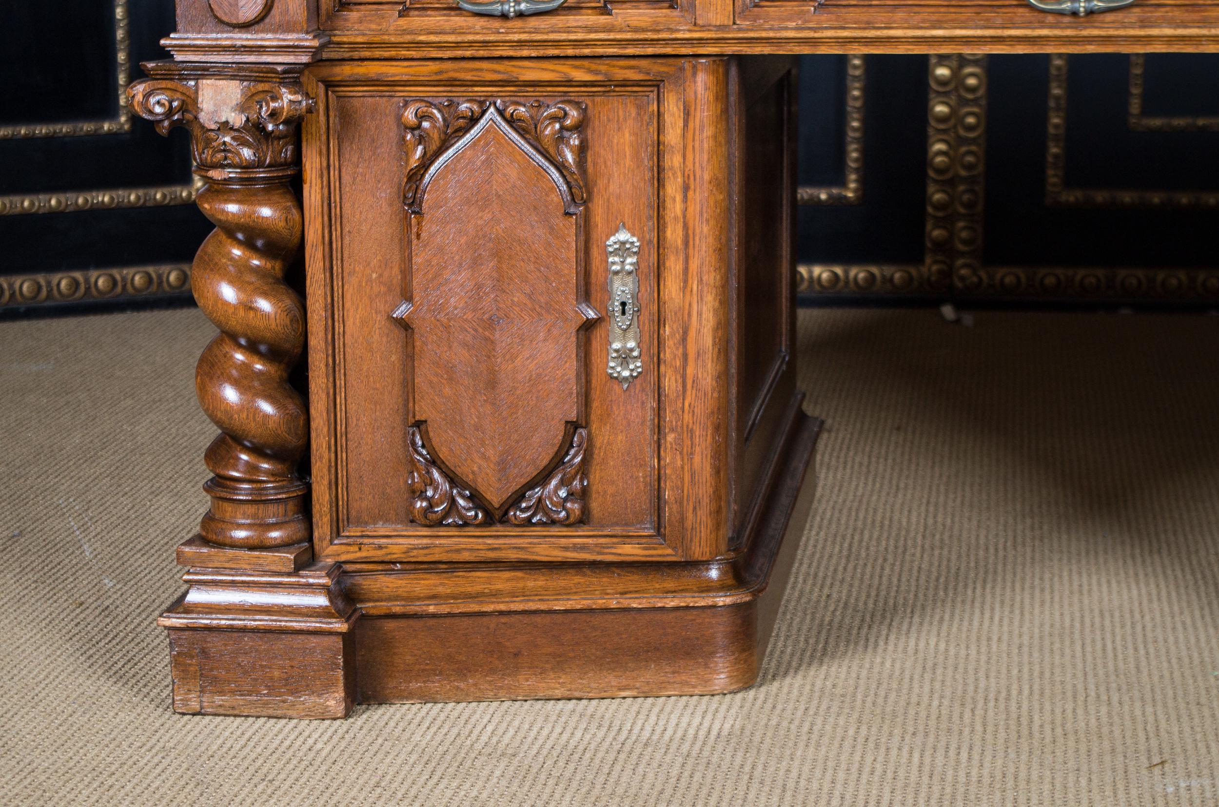 Castle Worthy Splendor Desk Neo Renaissance circa 1860-1880 Oak 3