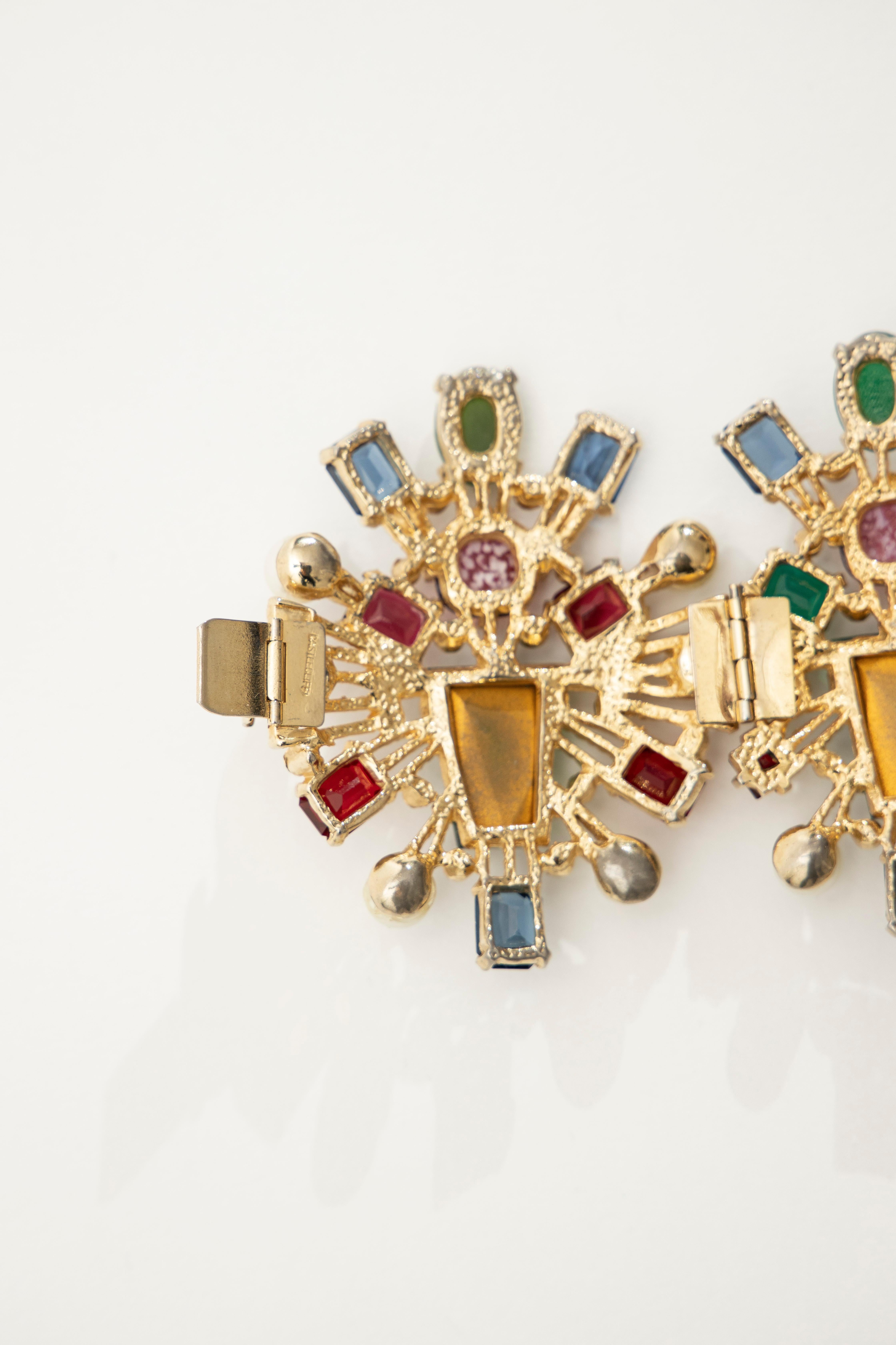 Castlecliff Multi-Colored Glass Cabachon & Faux Pearl Bracelet, Circa: 1950's For Sale 1