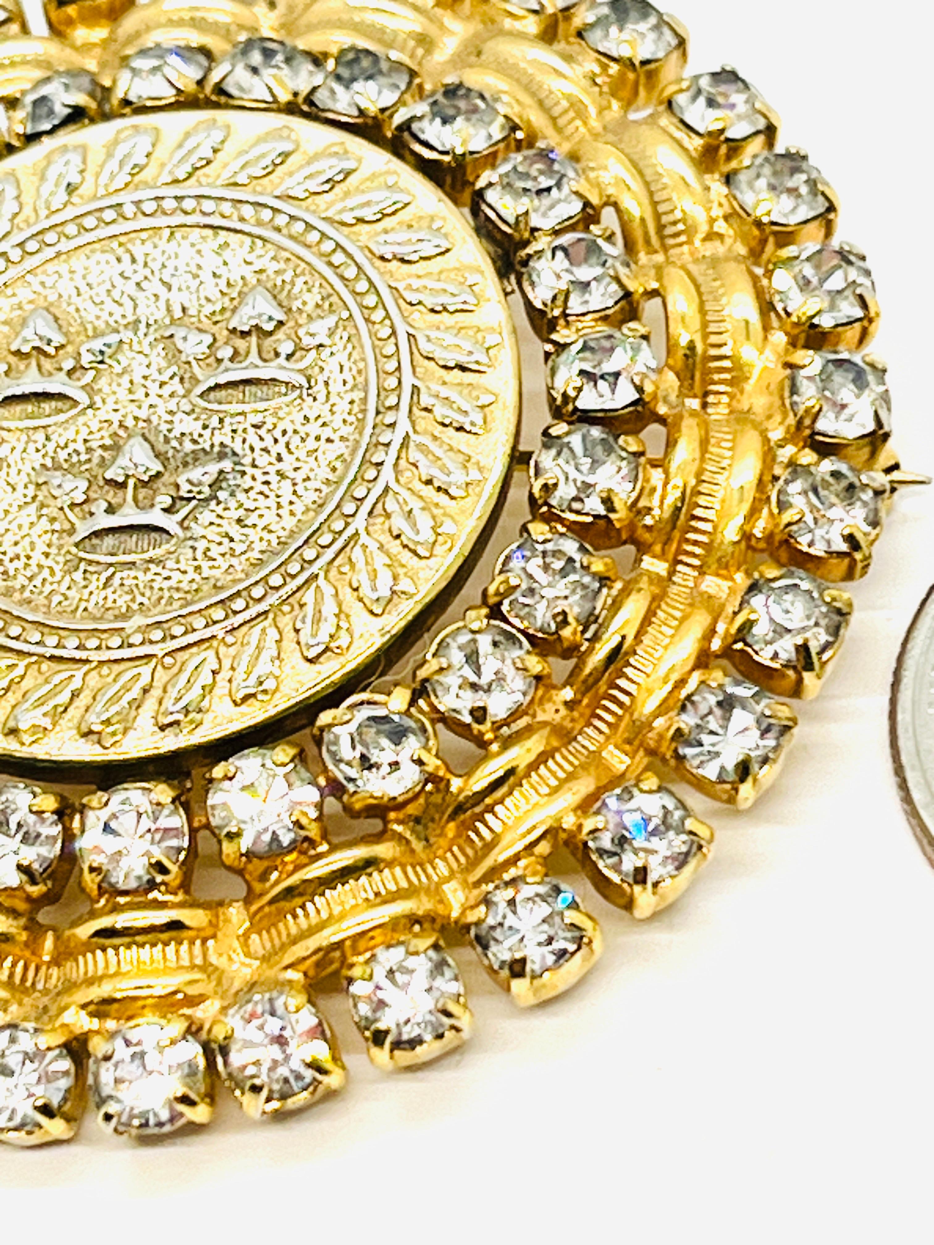 Castlecliff Triple Crown Coin Brooch, Brilliant Cut Crystal Halo Setting For Sale 2