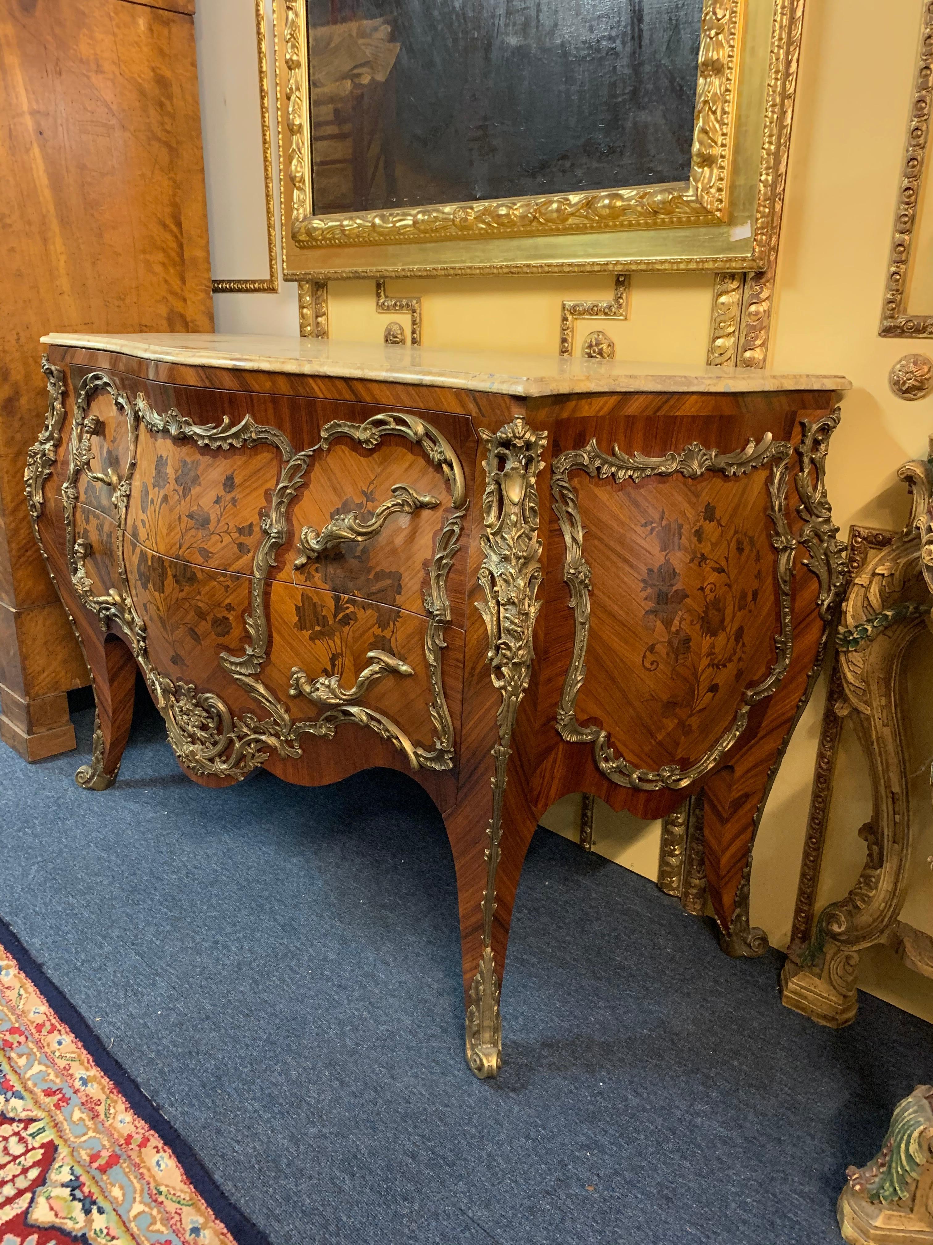 Wood Castleworthy French Chest of Drawers in antique Louis XVI Style Baroque inlay For Sale