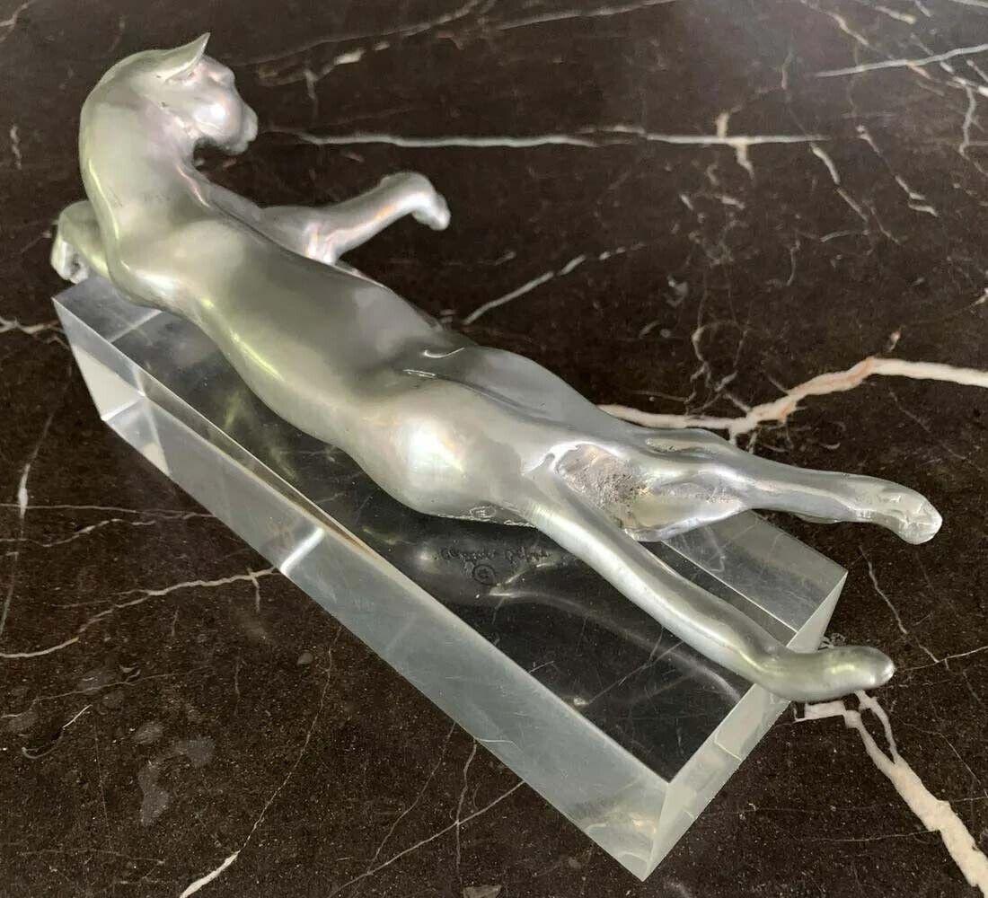 Castor Cooper Pewter Lioness Scupture on Lucite Base In Good Condition For Sale In Keego Harbor, MI
