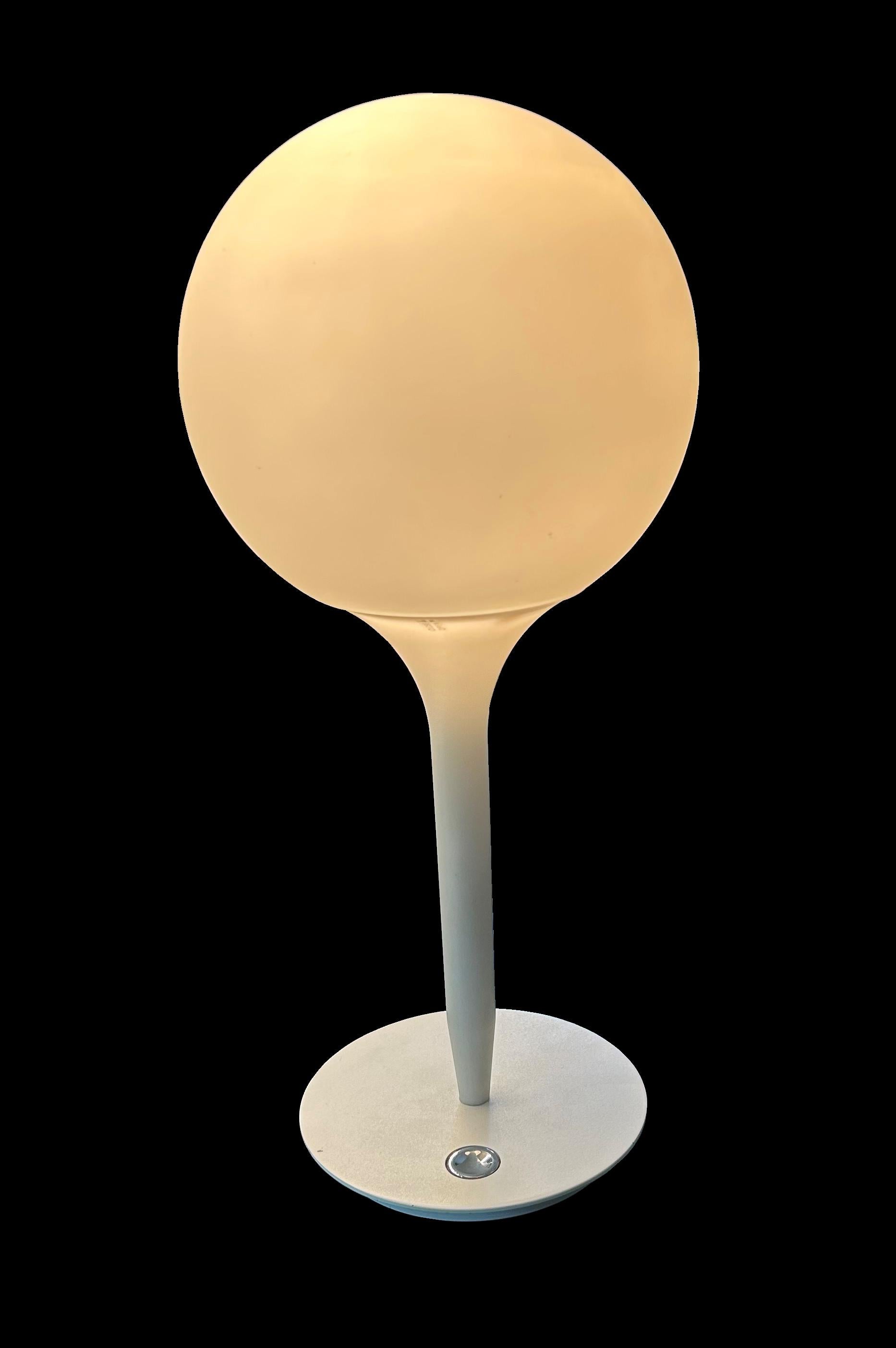 store-Tischlampe von Michele de Lucchi für Artemide im Zustand „Gut“ im Angebot in Little Burstead, Essex