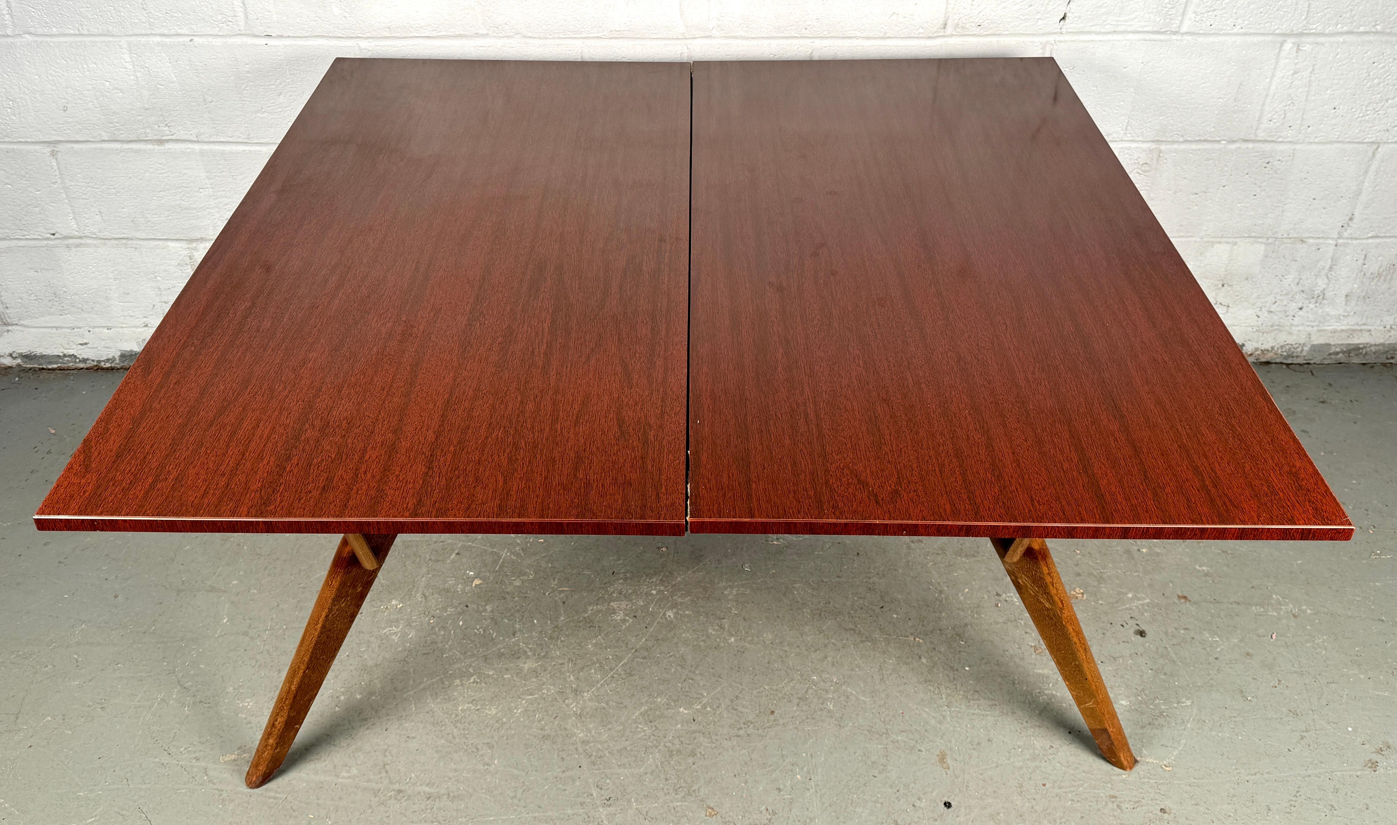 Mesa Convertible Castro Vintage Moderno de mediados de siglo en venta