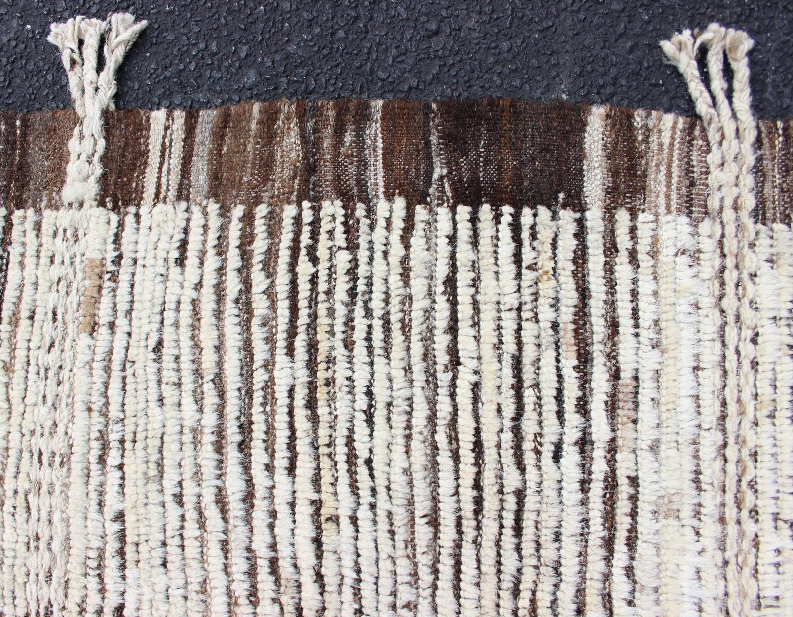 Casual Modern Gallery Rug in White and Brown Tones and Minimalist Design 2