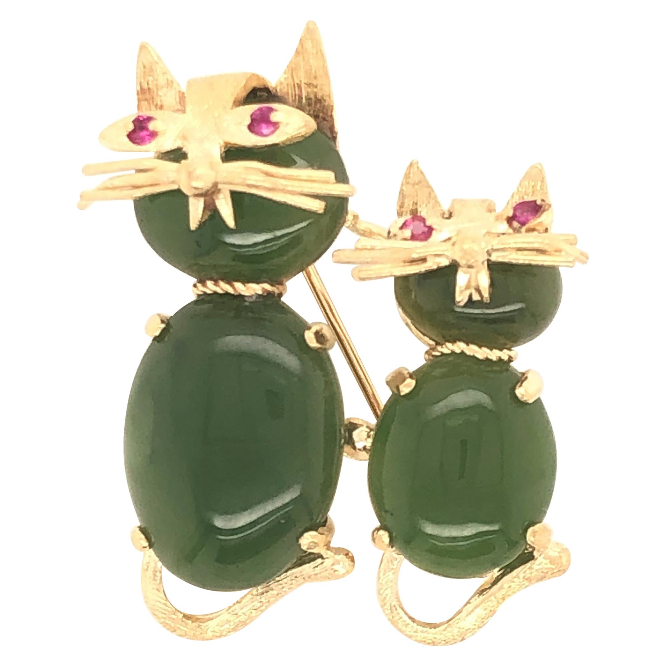 Cat and Kitten Jade Bodies with Ruby Eyes Yellow Gold Brooch Pin