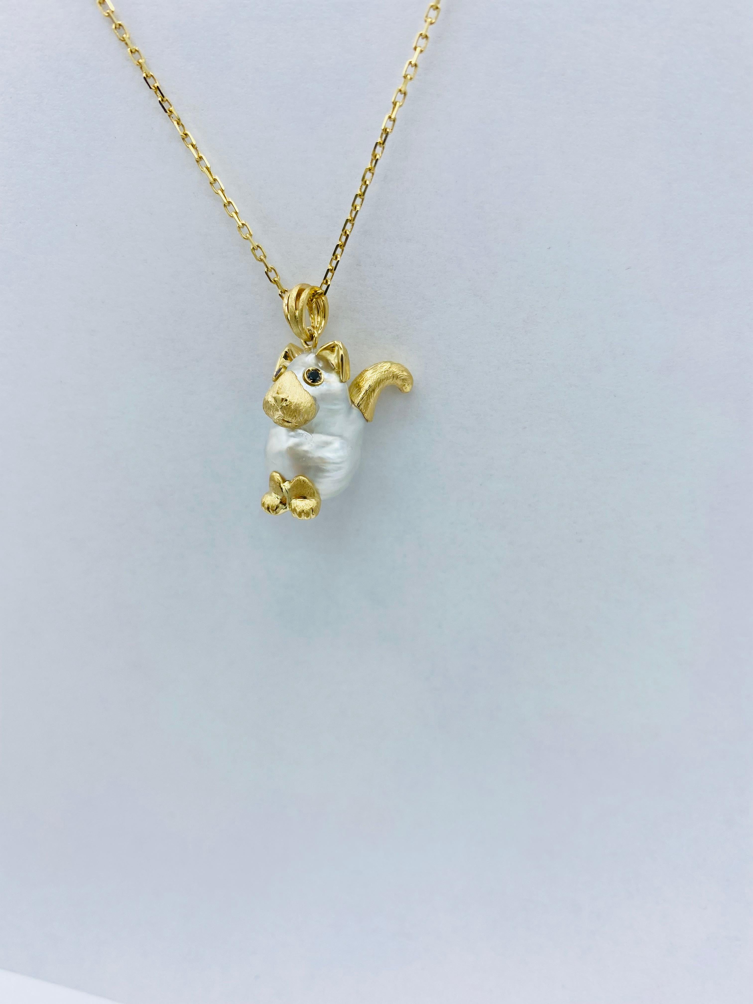 Pendentif/ collier chat en or jaune 18 carats avec perles d'Australie et diamants noirs en vente 4