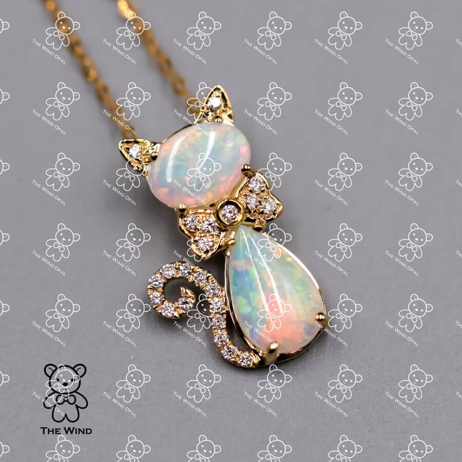 Brilliant Cut Cat Australian Solid Opal & Diamond Pendant Necklace 14k Yellow Gold For Sale