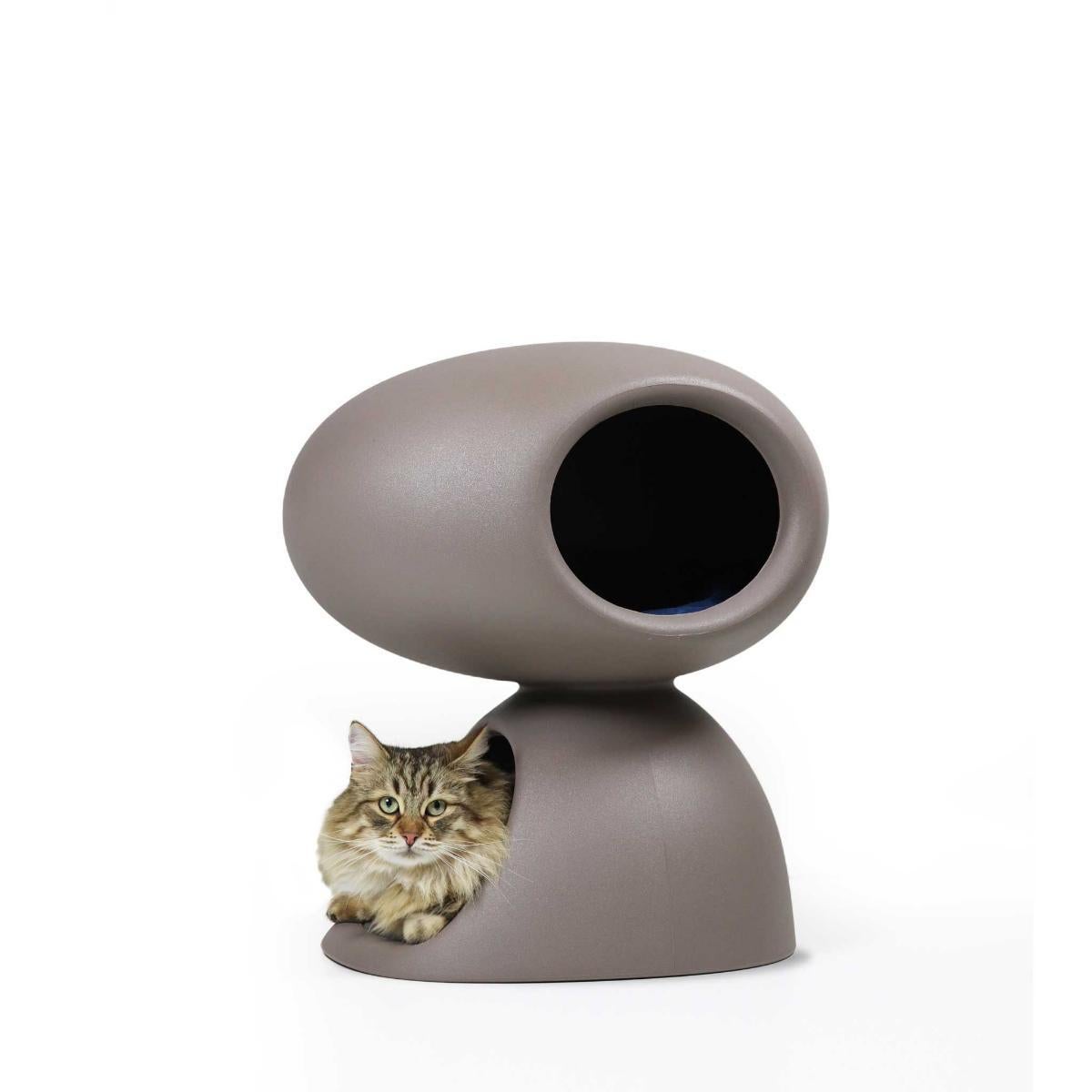 Plastic Cat Cave in Dove Grey Recyclable Polyethylene by Stefano Giovannoni For Sale
