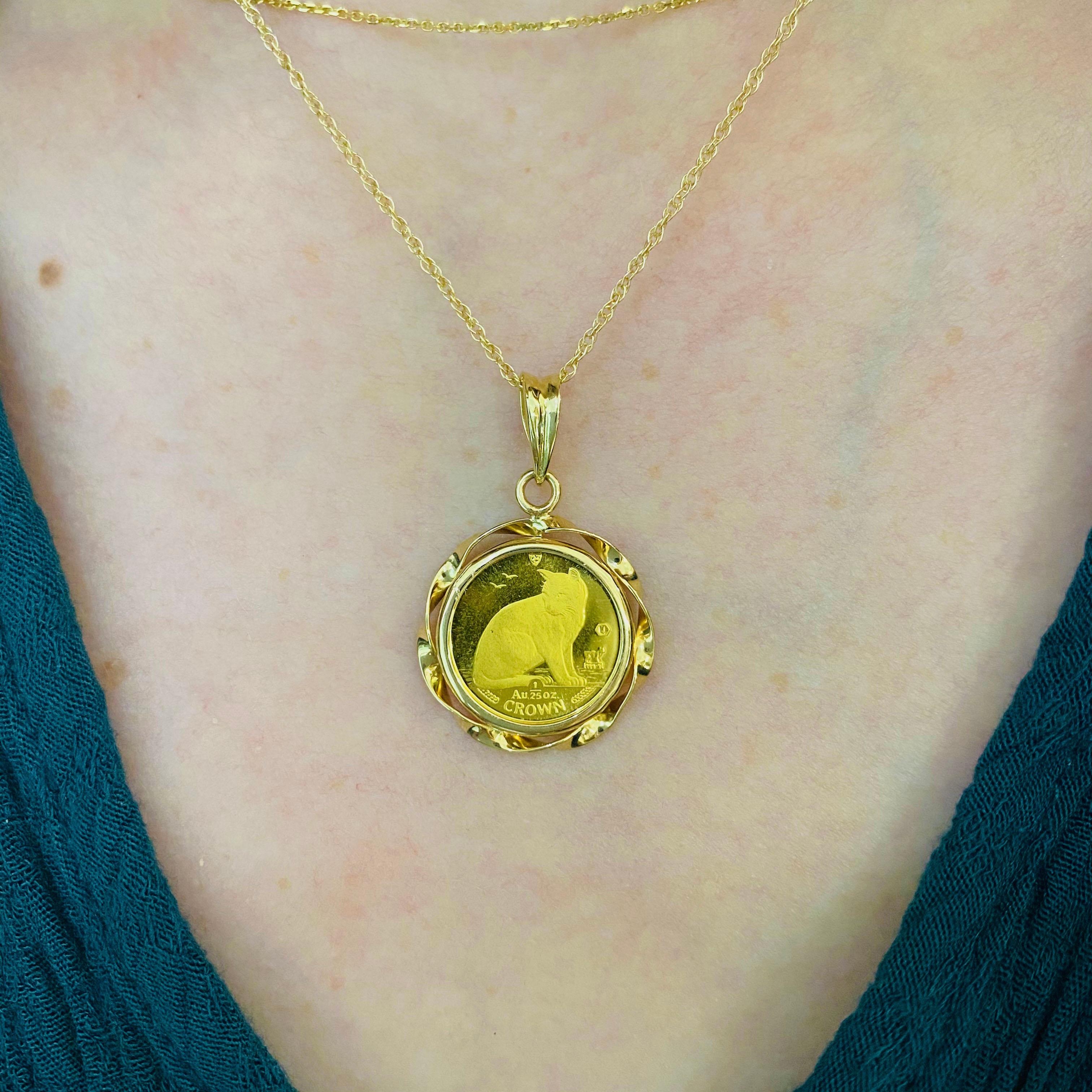The British Ise of Man cat coin is set in a gorgeous 14K Gold coin holder!  The coin is an authentic British coin with the Queen on one side and the Cat on the other.  Wear a piece of history when you where this stylish pendant. the pendant is new