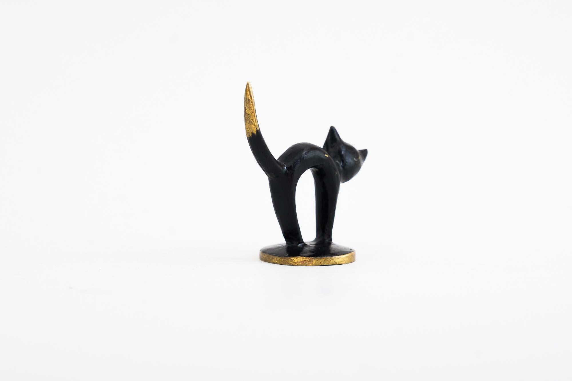 Autrichien Figurine de chat par Walter Bosse, Vienne, vers les années 1950 en vente