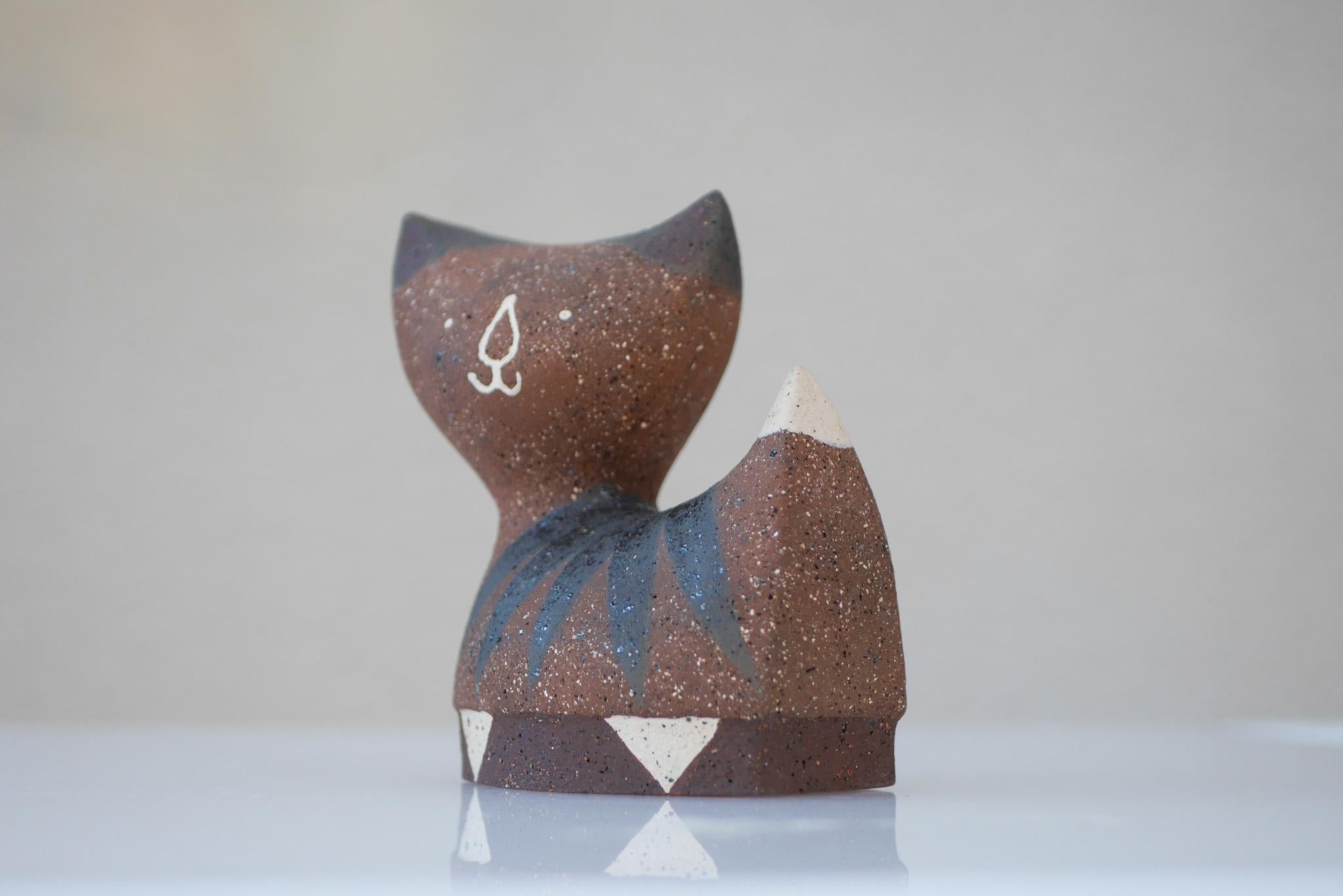 Cat Figurine in Ceramic by Thomas Hellström for Nittsjö, Sweden In Good Condition In Skarpnäck, SE