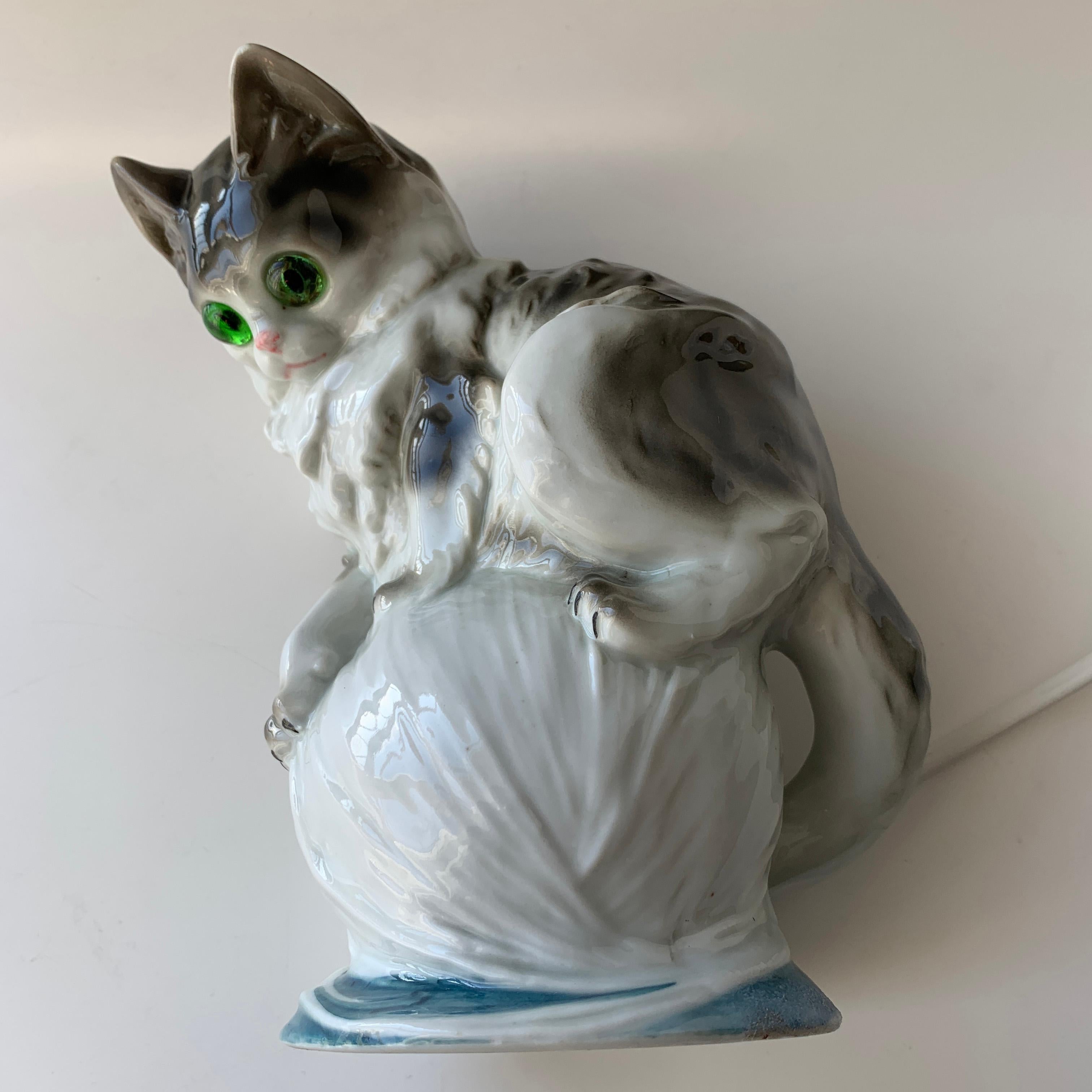 Cat Figurine Lamp Early 20th Century Ozon Table Lamp 10