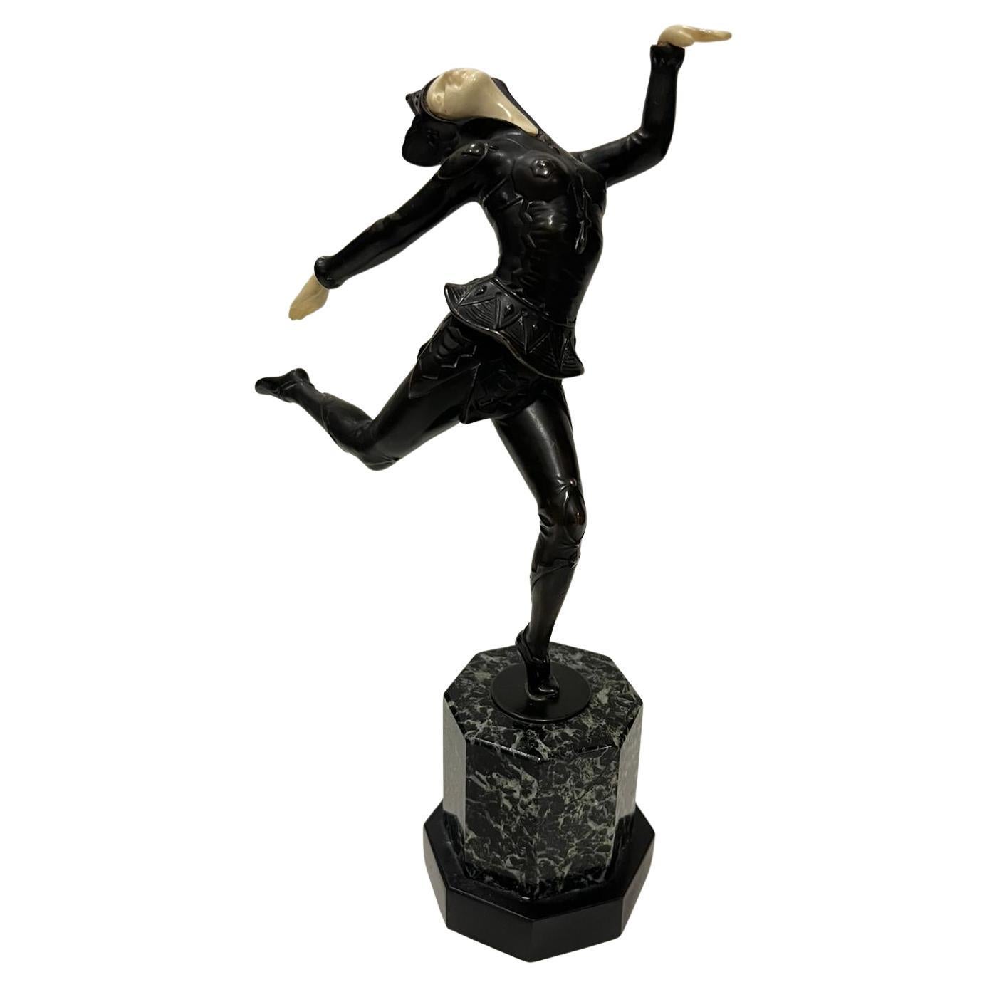 “Cat Lady” by Bruno Zach, bronze sculpture, Art Deco, 1920