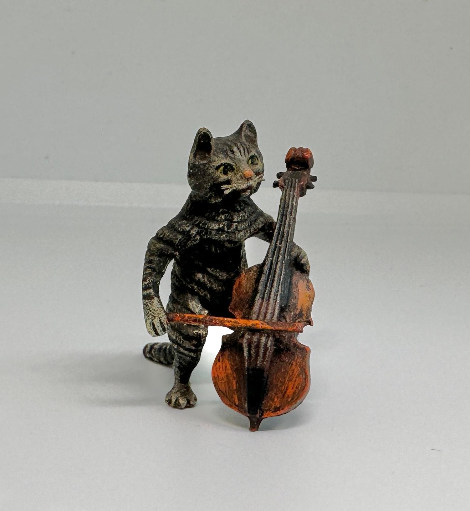Katze Musiker Spielen Cello Basis Kätzchen Selten Österreich Vienna Bronze Antik (Gilded Age) im Angebot
