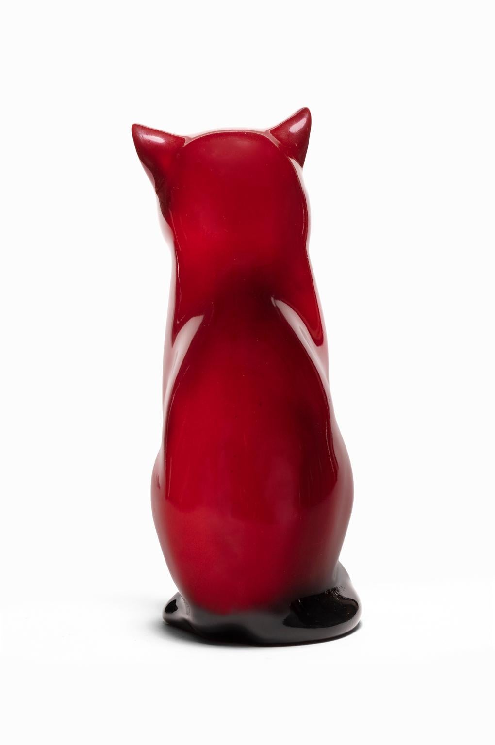 20ième siècle Figurine en porcelaine Flambe rouge «CAT » de Royal Doulton en vente
