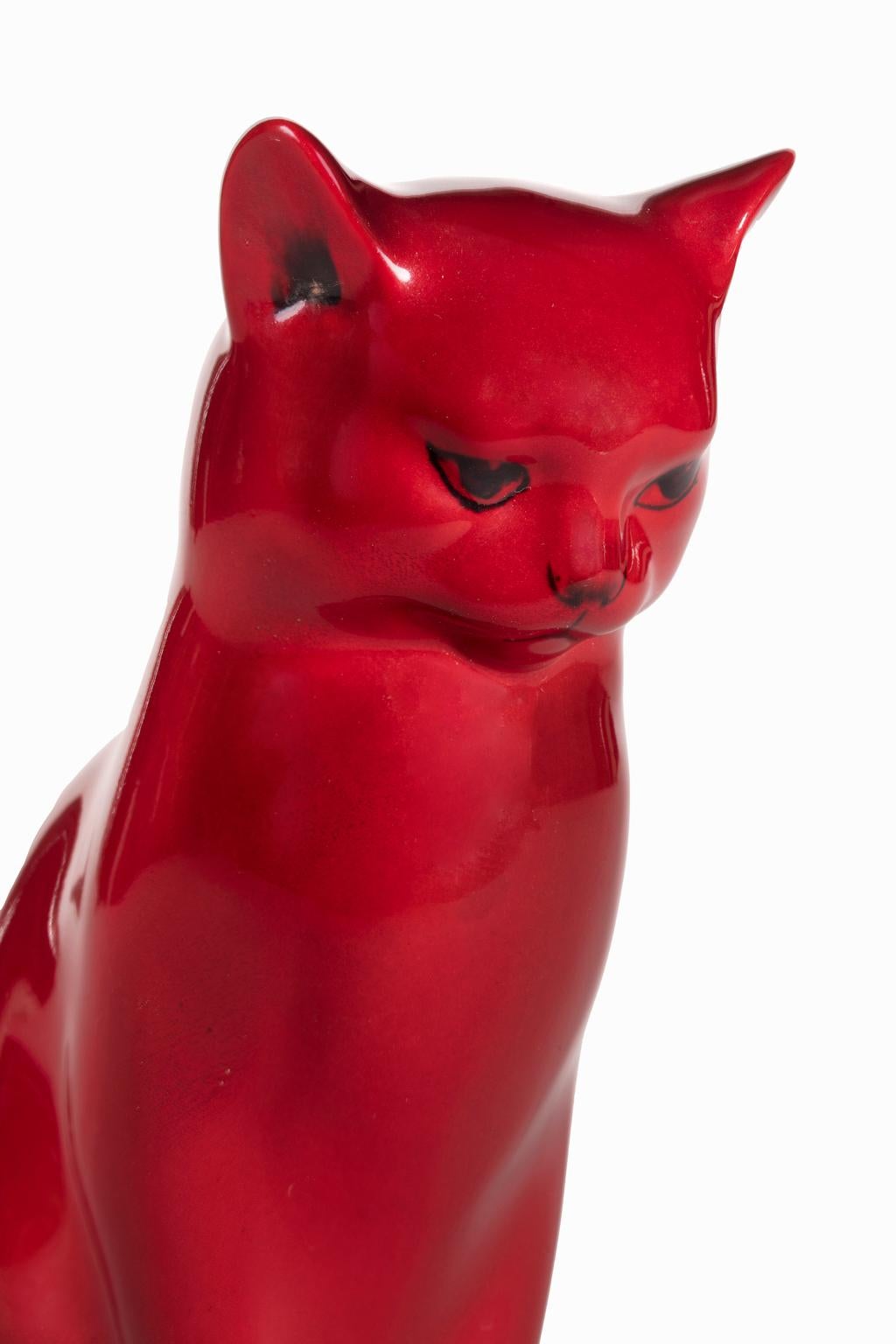 Figurine en porcelaine Flambe rouge «CAT » de Royal Doulton en vente 1