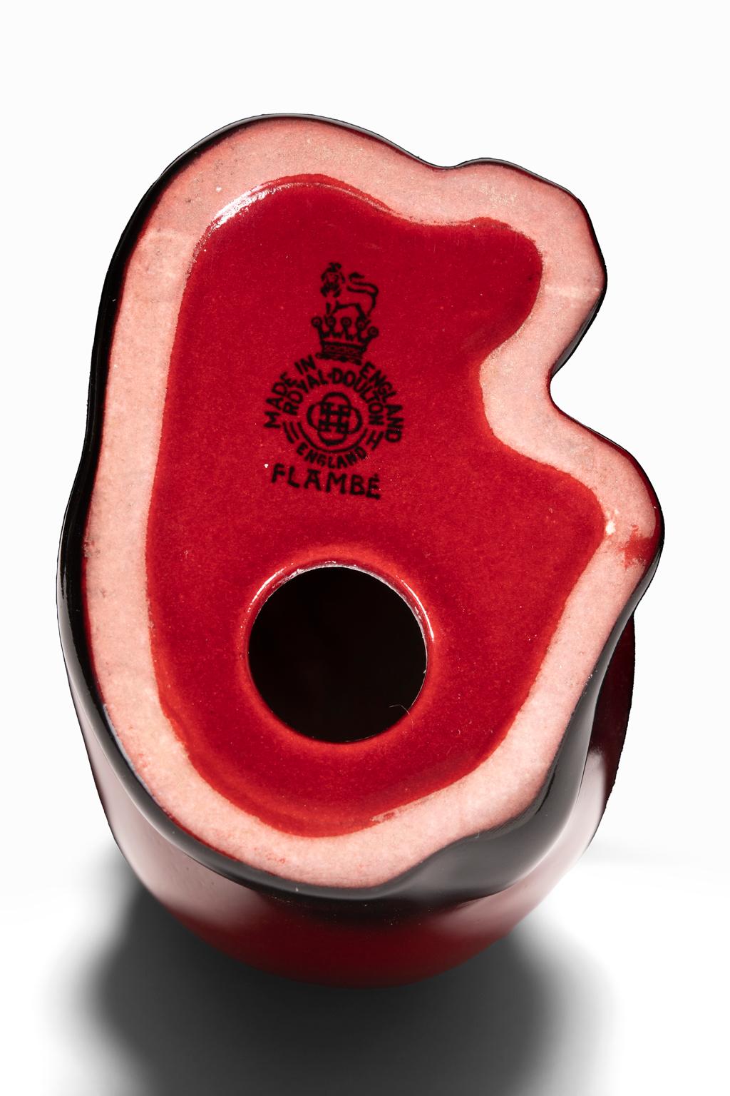 Figurine en porcelaine Flambe rouge «CAT » de Royal Doulton en vente 2