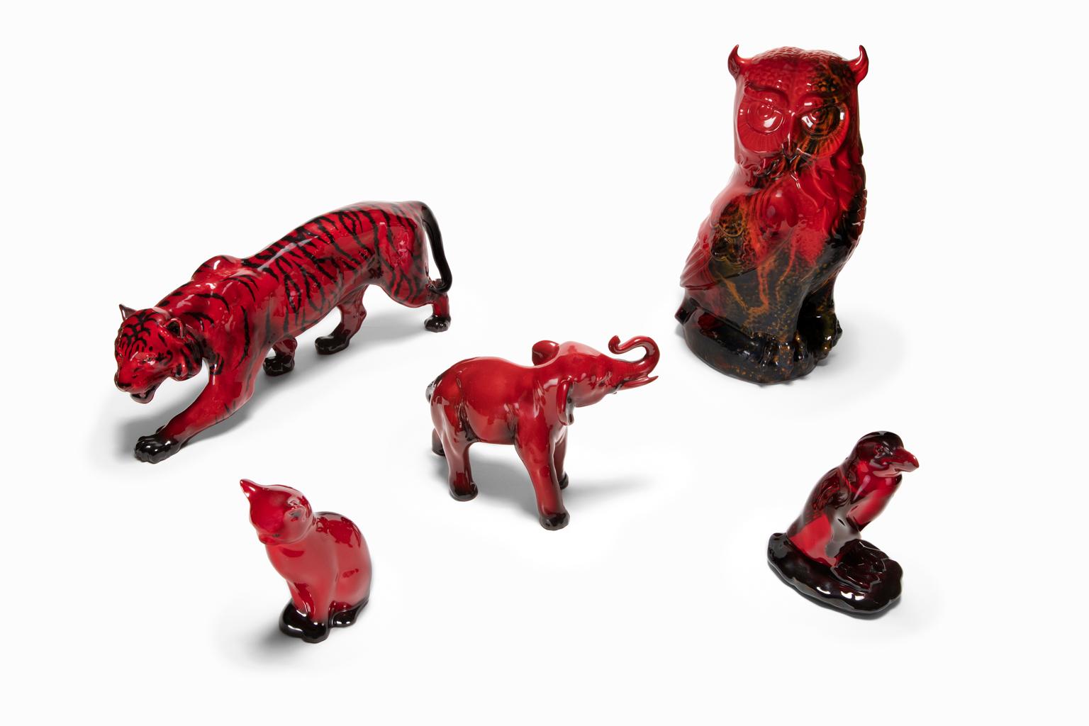 Figurine en porcelaine Flambe rouge «CAT » de Royal Doulton en vente 3