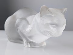 Cat sculpture by René Lalique in frosted glass