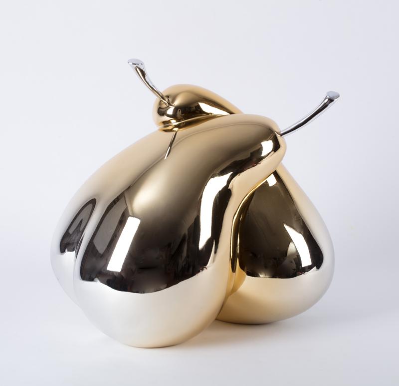 Loving pears - Gold and Silver - Sculpture by Cat Sirot