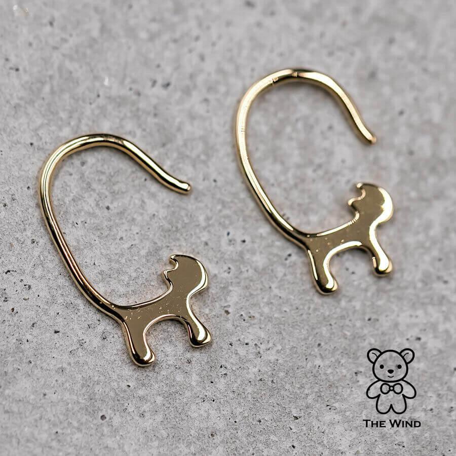Women's or Men's Cat Tail Earrings 18K Yellow Gold Hook Earrings For Sale