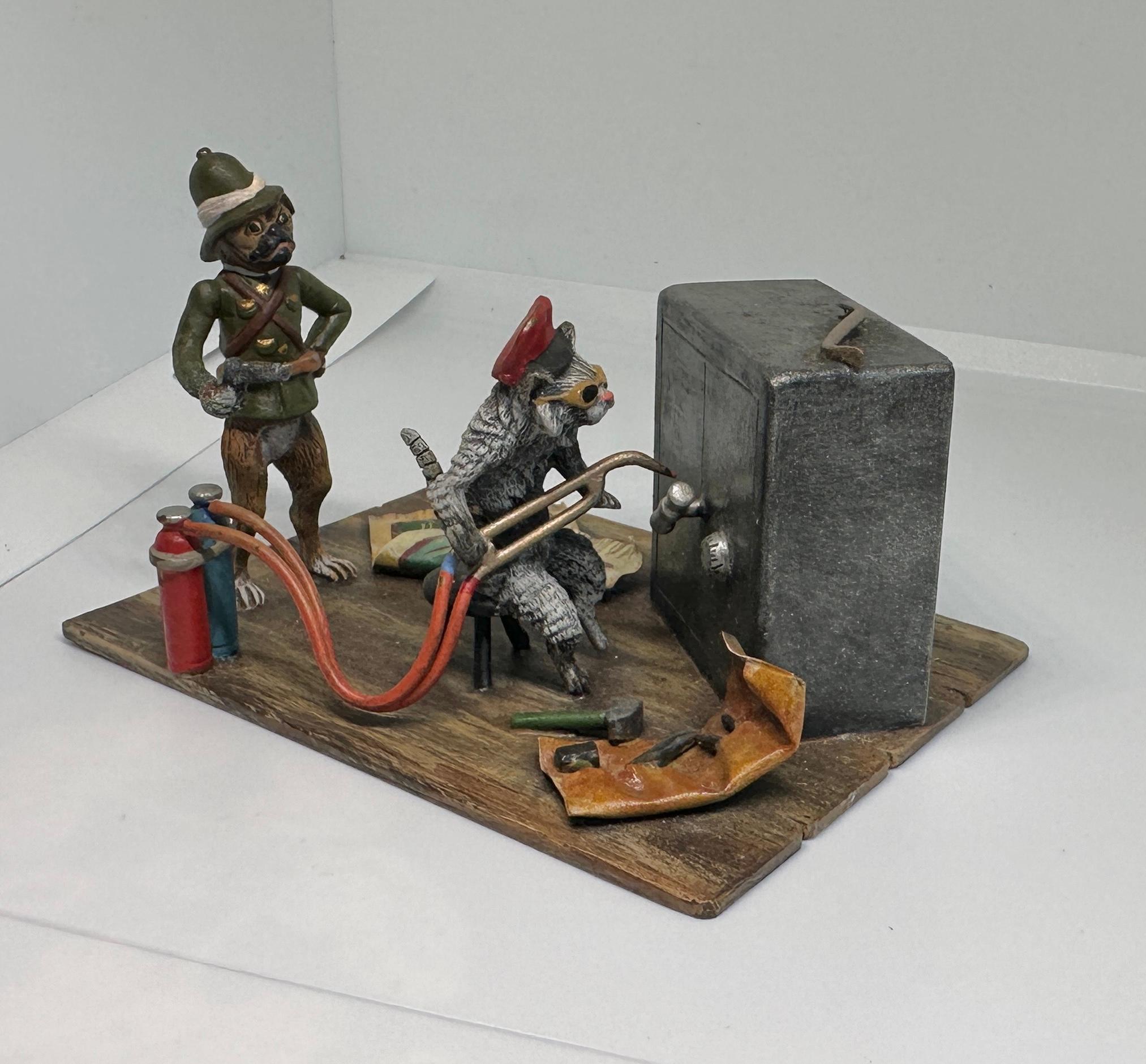 Katzendieb Mops Hund Police Maus Tresorknacken Austrian Vienna Bronze Antique 1900 für Damen oder Herren im Angebot