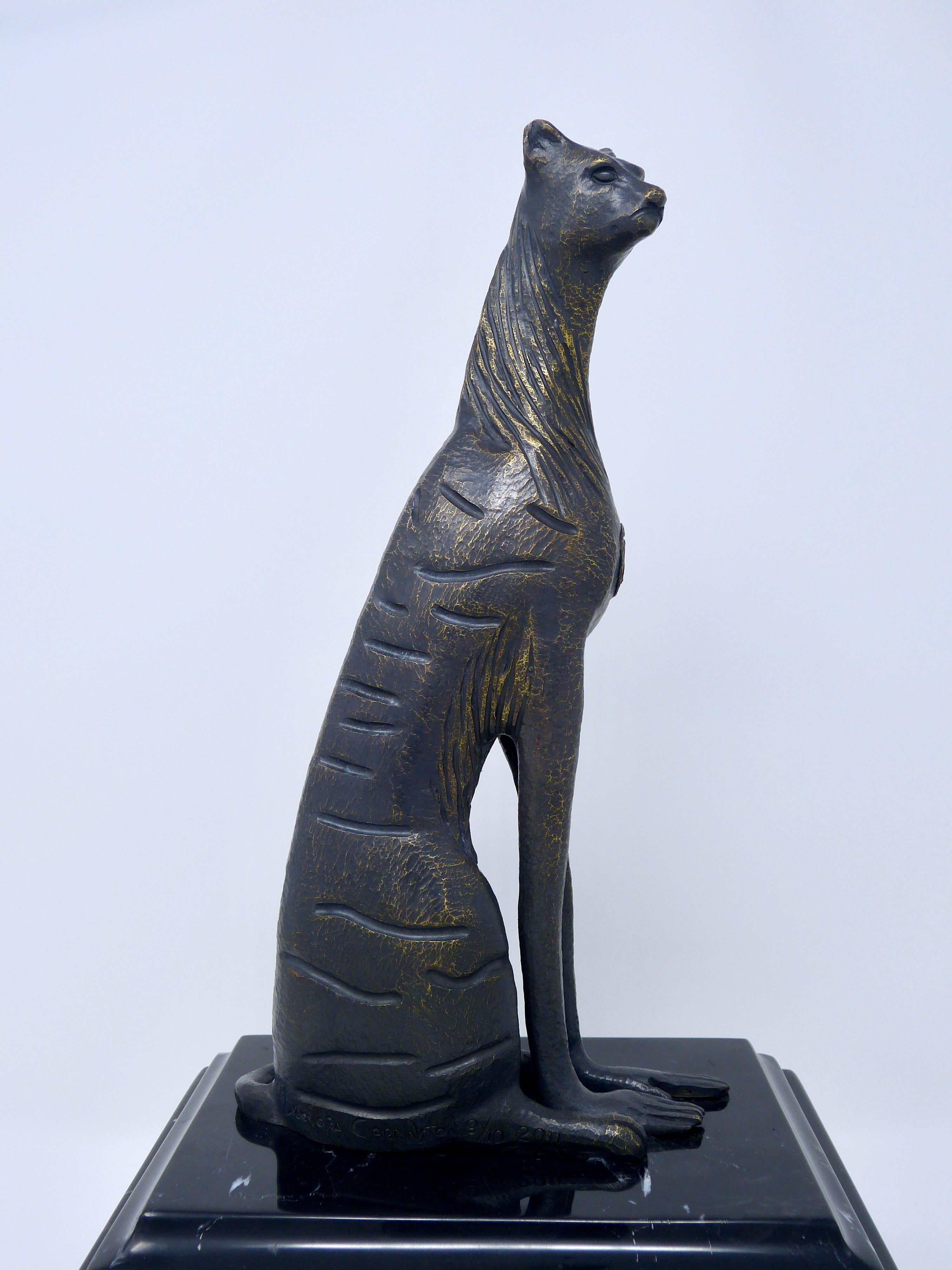 Surrealismus-Bronzeskulptur einer Katze ohne Stiefel von Leonora Carrington, 2010 (Mexikanisch) im Angebot