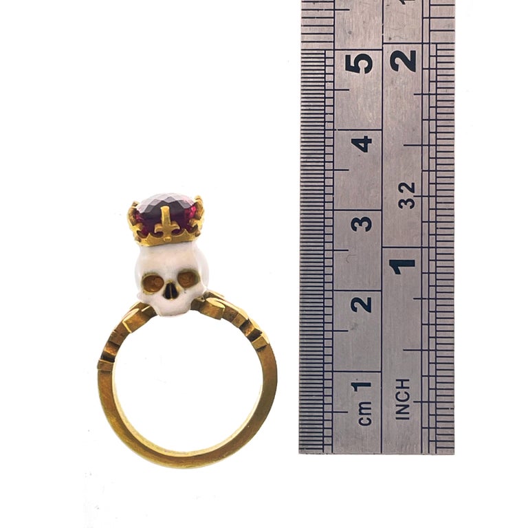 Tourmaline gold enamel skull ring memento Mori For Sale at 1stDibs