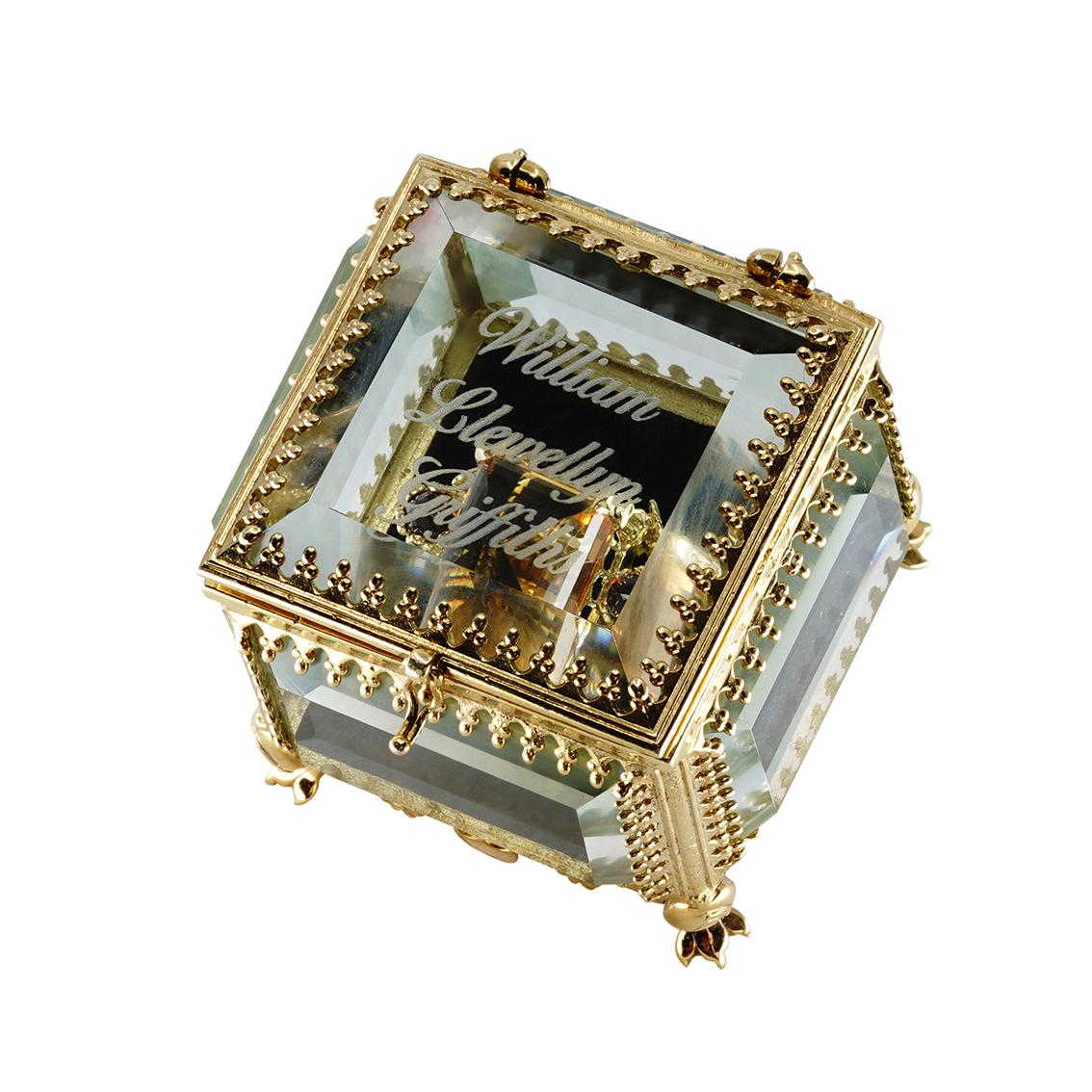 Catacomb Saints Poison Chamber Ring in 18 Karat Gold with Citrine and Garnets 5