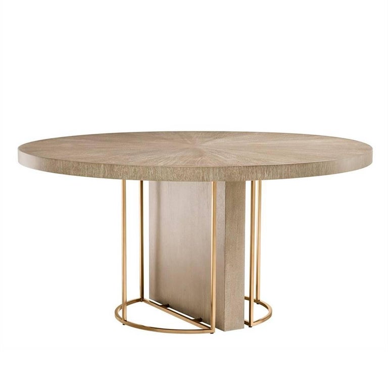 Catalaga Round Dinning Table in Washed Oak Veneer and Brass For Sale at