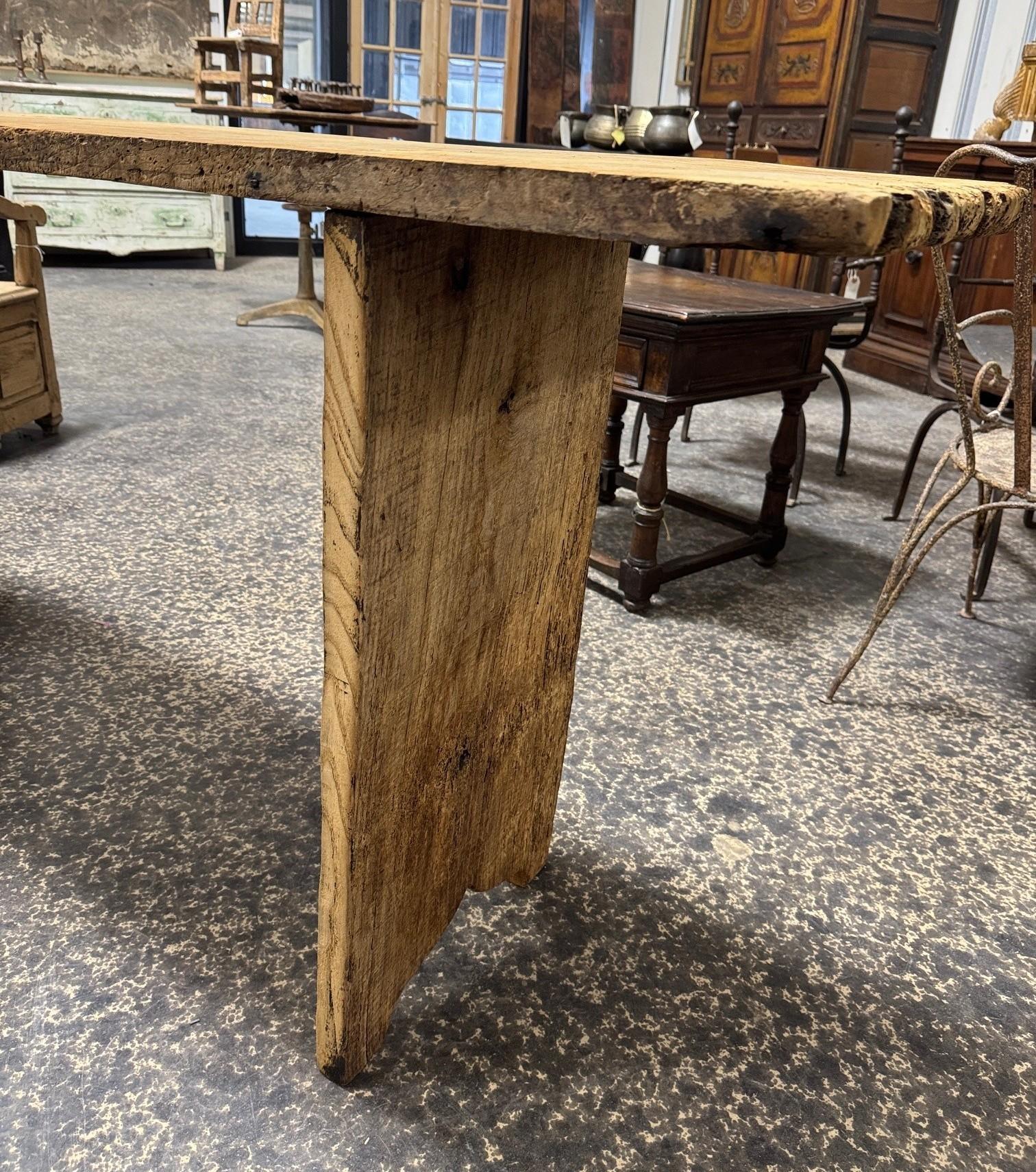 Catalan Console Table In Good Condition For Sale In Round Top, TX