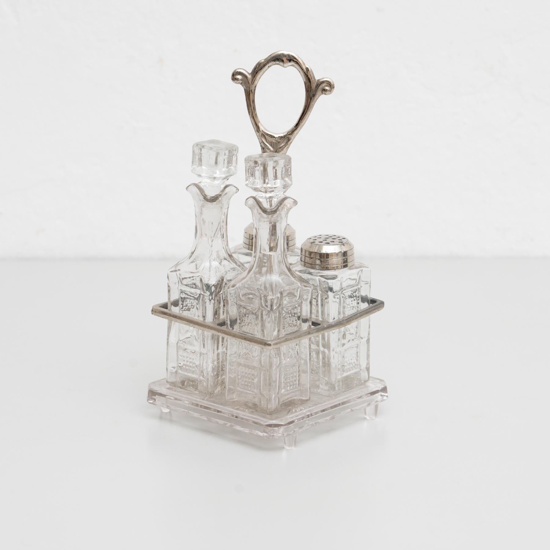 Set de burettes en verre catalan, vers 1940 en vente 3