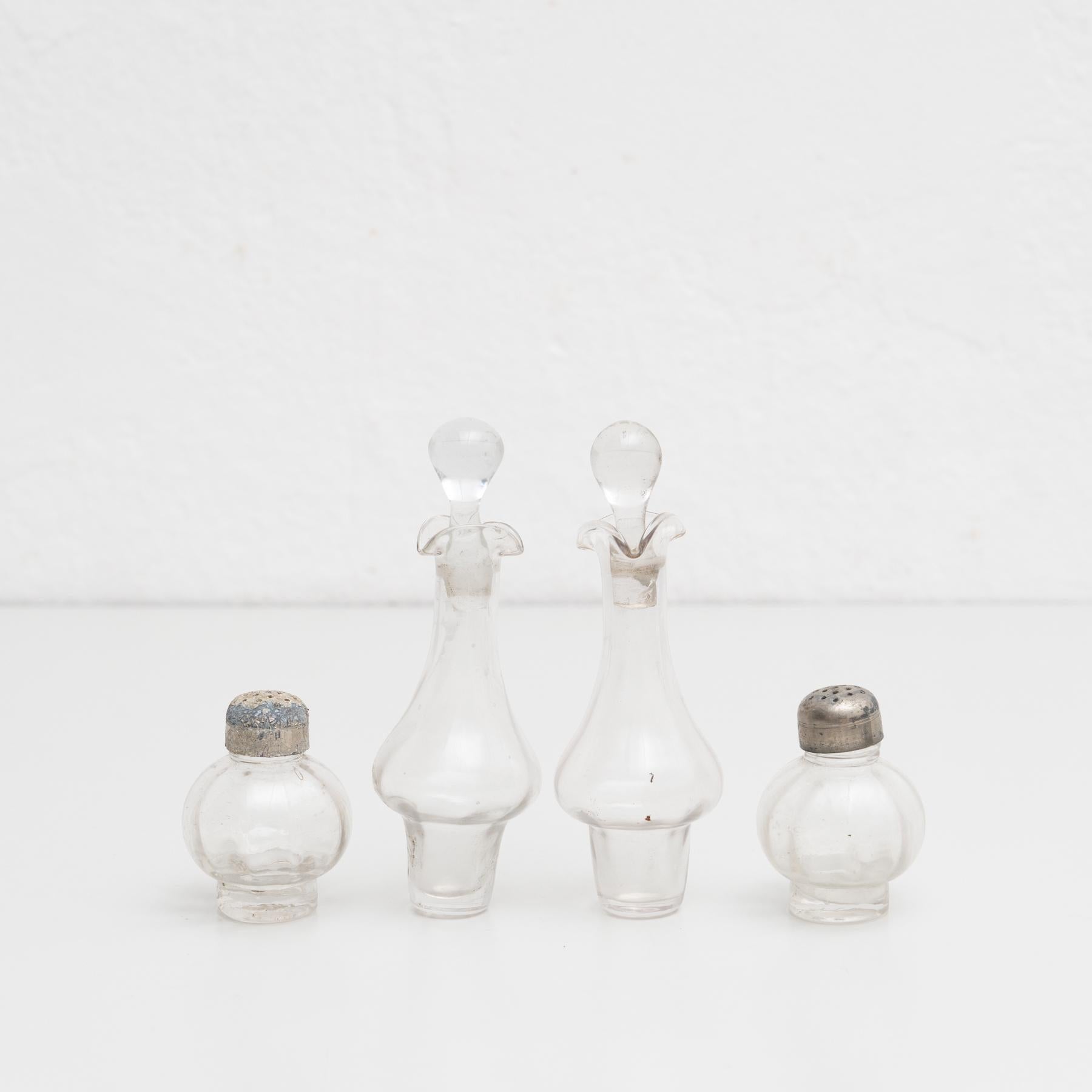 Set de burettes en verre catalan, vers 1940 en vente 1