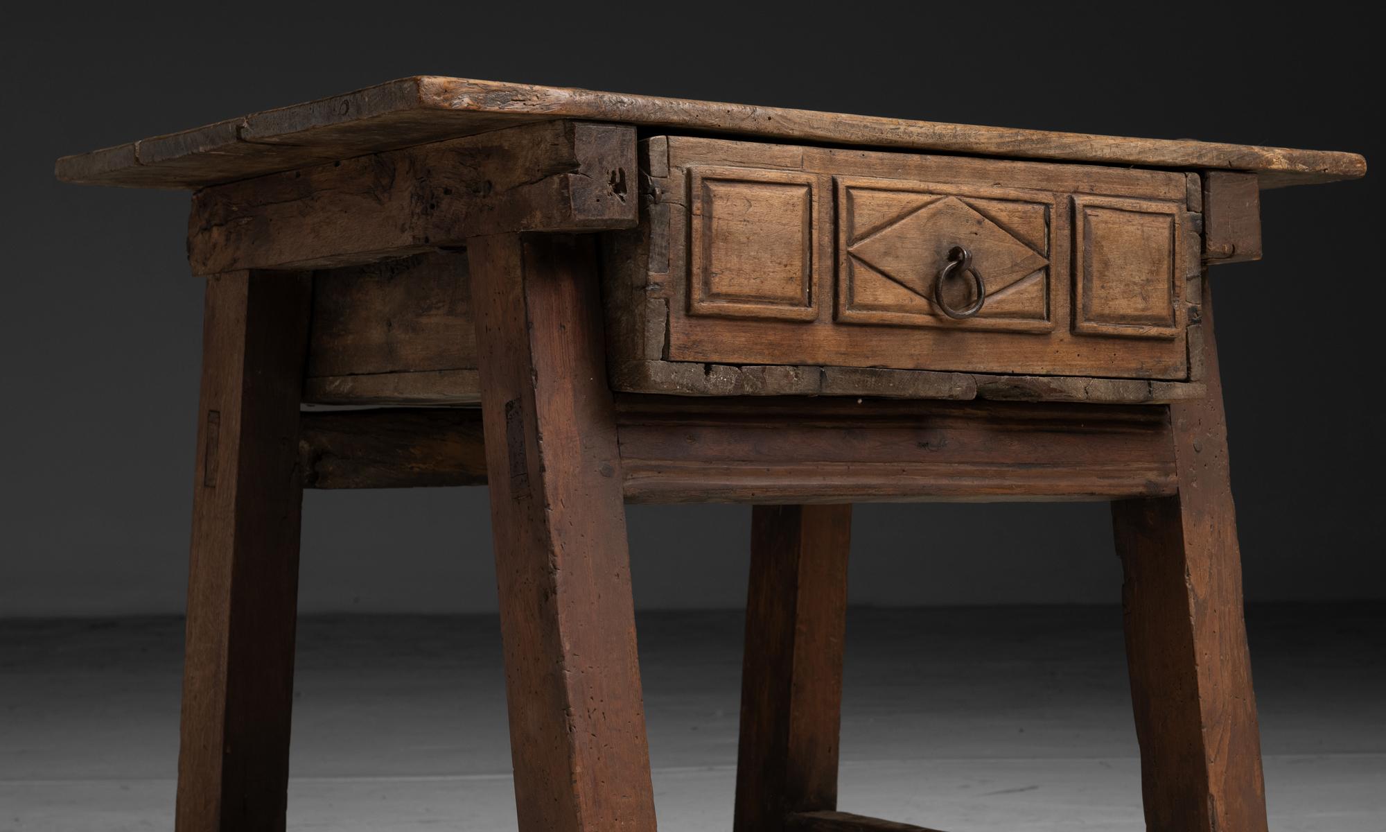 Spagnolo Tavolino catalano, Spagna 1800