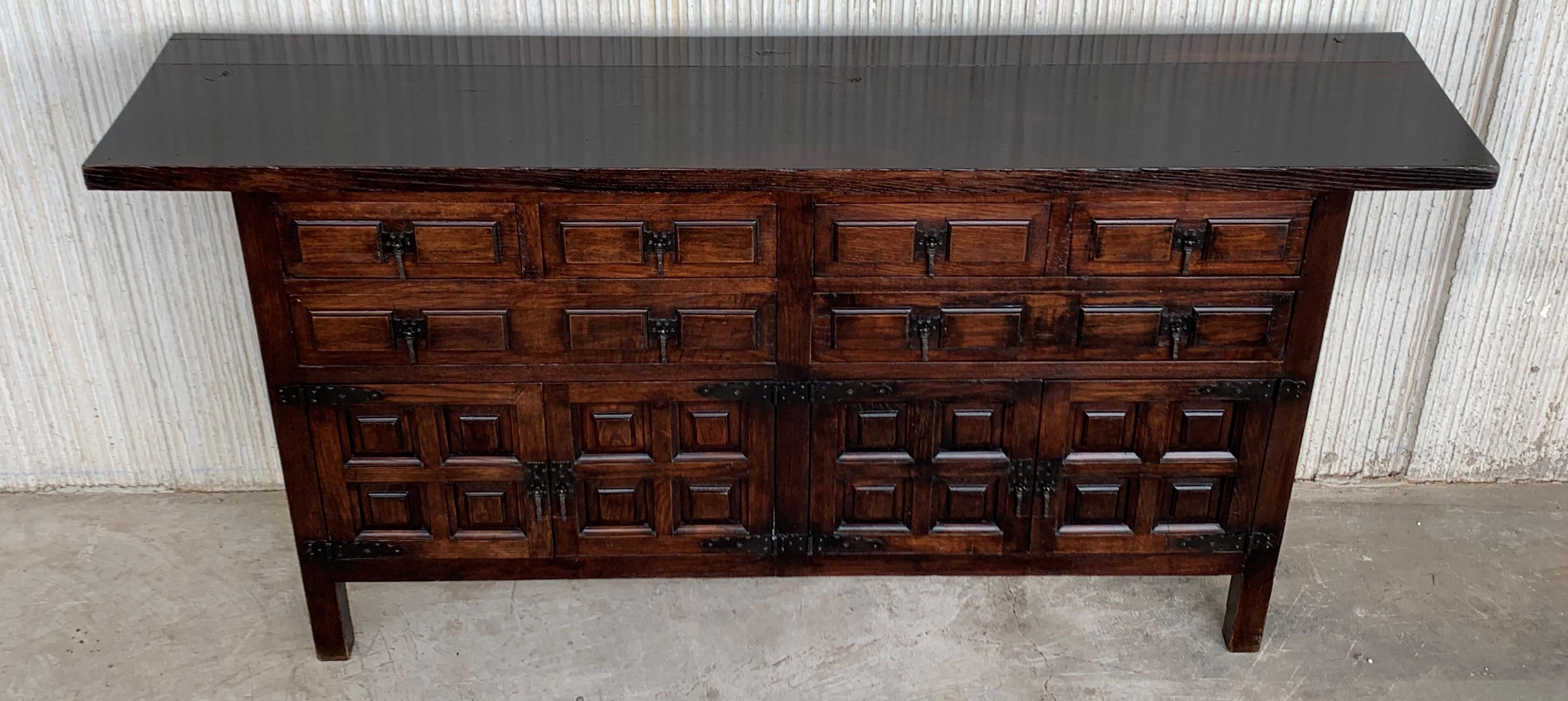 Catalan Spanish Baroque Carved Walnut Tuscan Six Drawers Credenza or Buffet 1