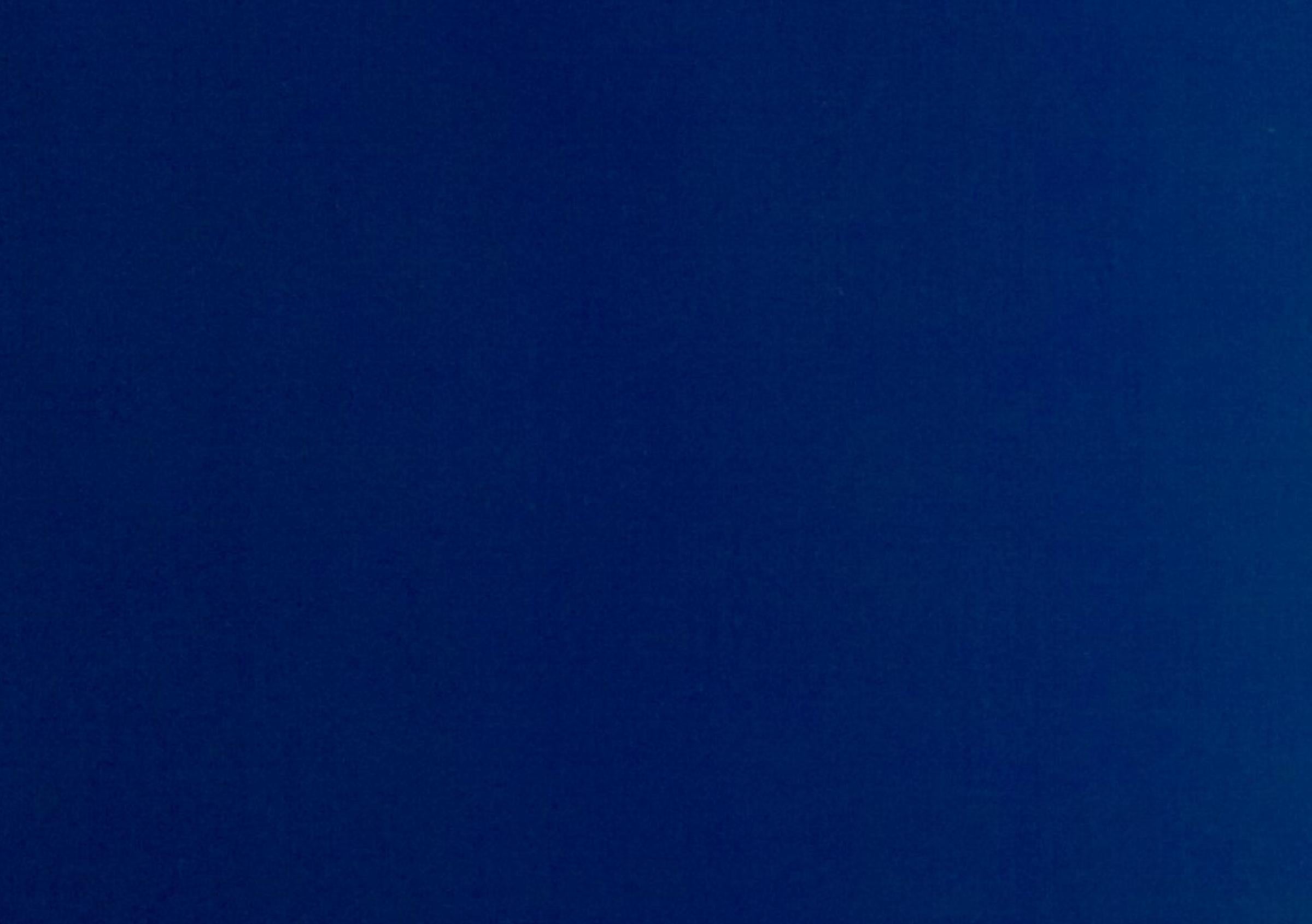 Chroma sky (Blue key) 10 - Contemporary, Blau, Minimalistisch, Figurativ, Landschaft (Fotorealismus), Painting, von Cătălin Petrișor