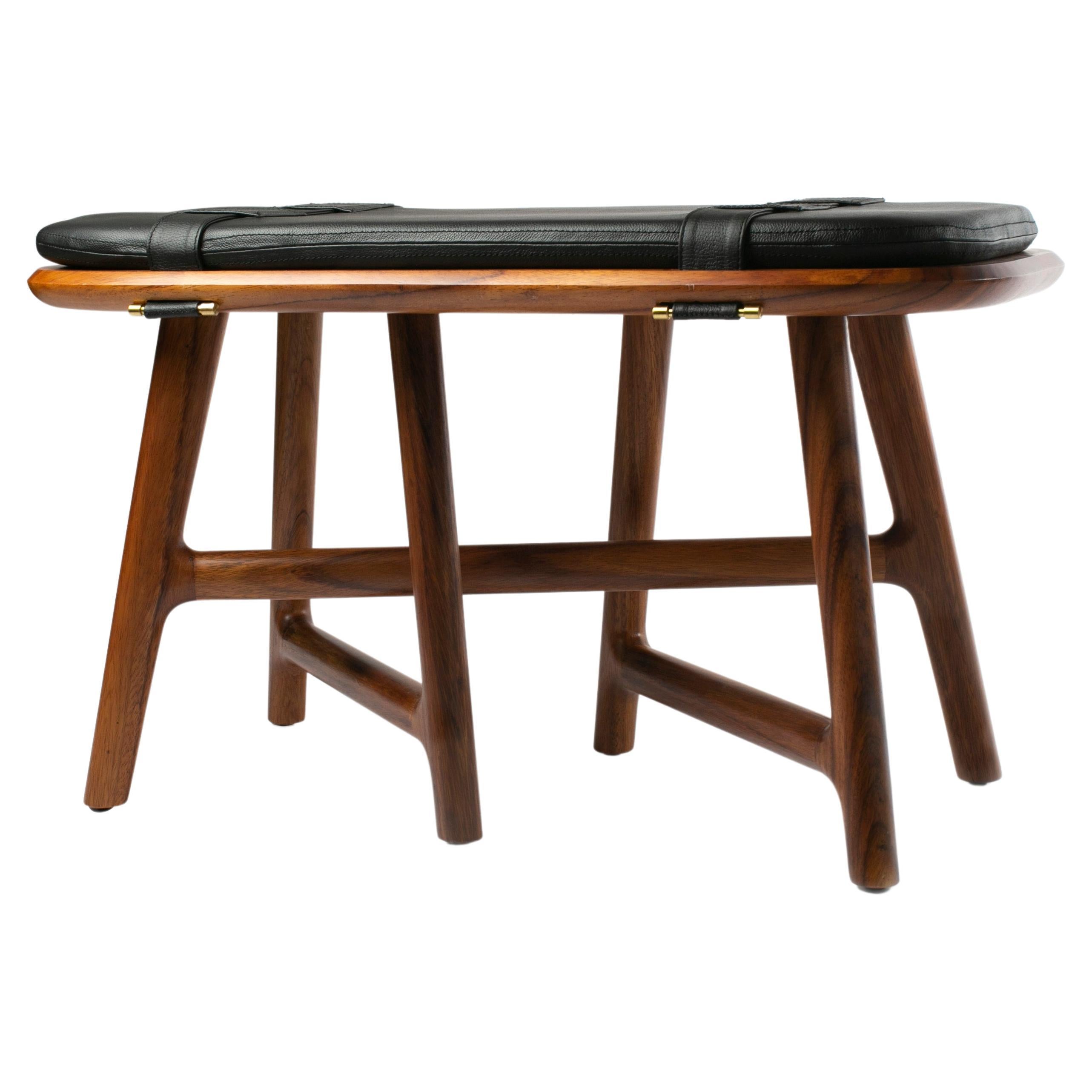 Desierto Bench 80, Walnut and Black Leather, Contemporary Mexican Design For Sale