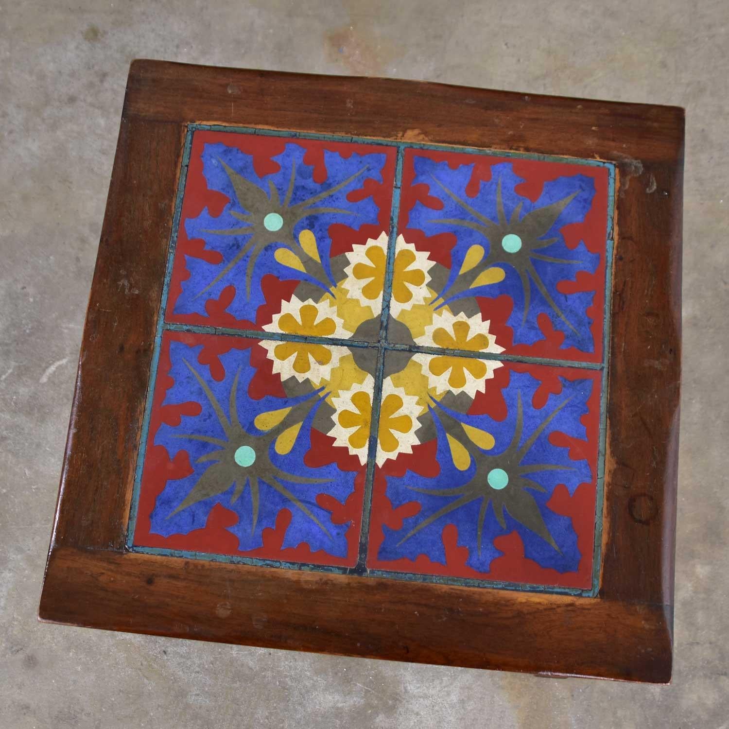 Inconnu Table d'appoint Catalina California ou Mission Arts & Craft Style Spanish Tile Top en vente