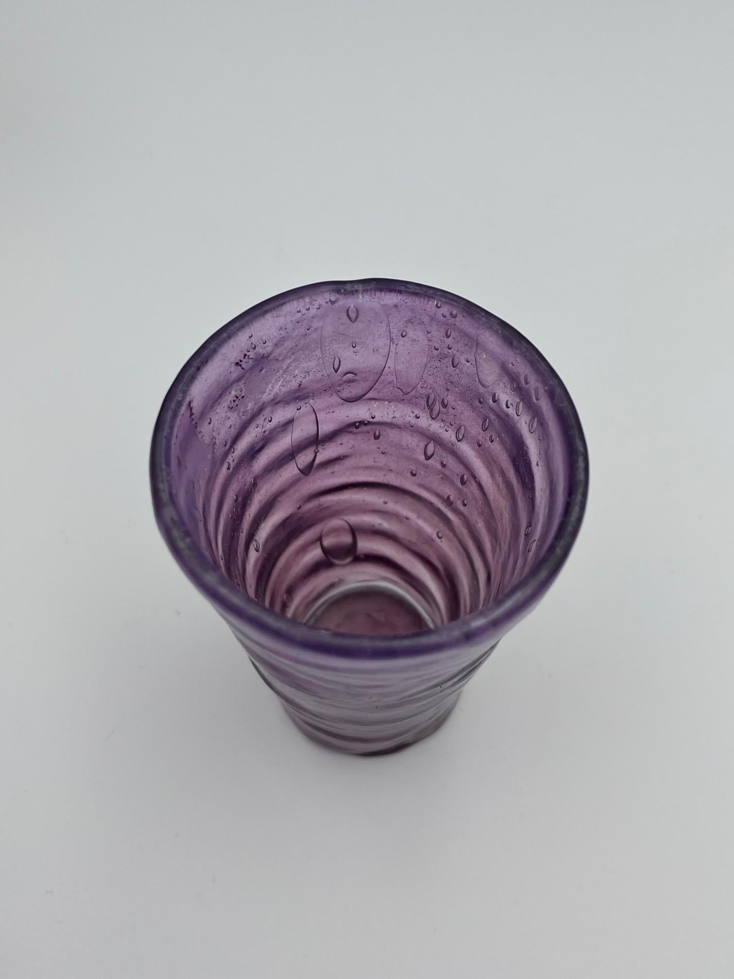 Early 20th Century Catalina Vase and set of 11 Juice Glasses by Consolidated Glass Company For Sale