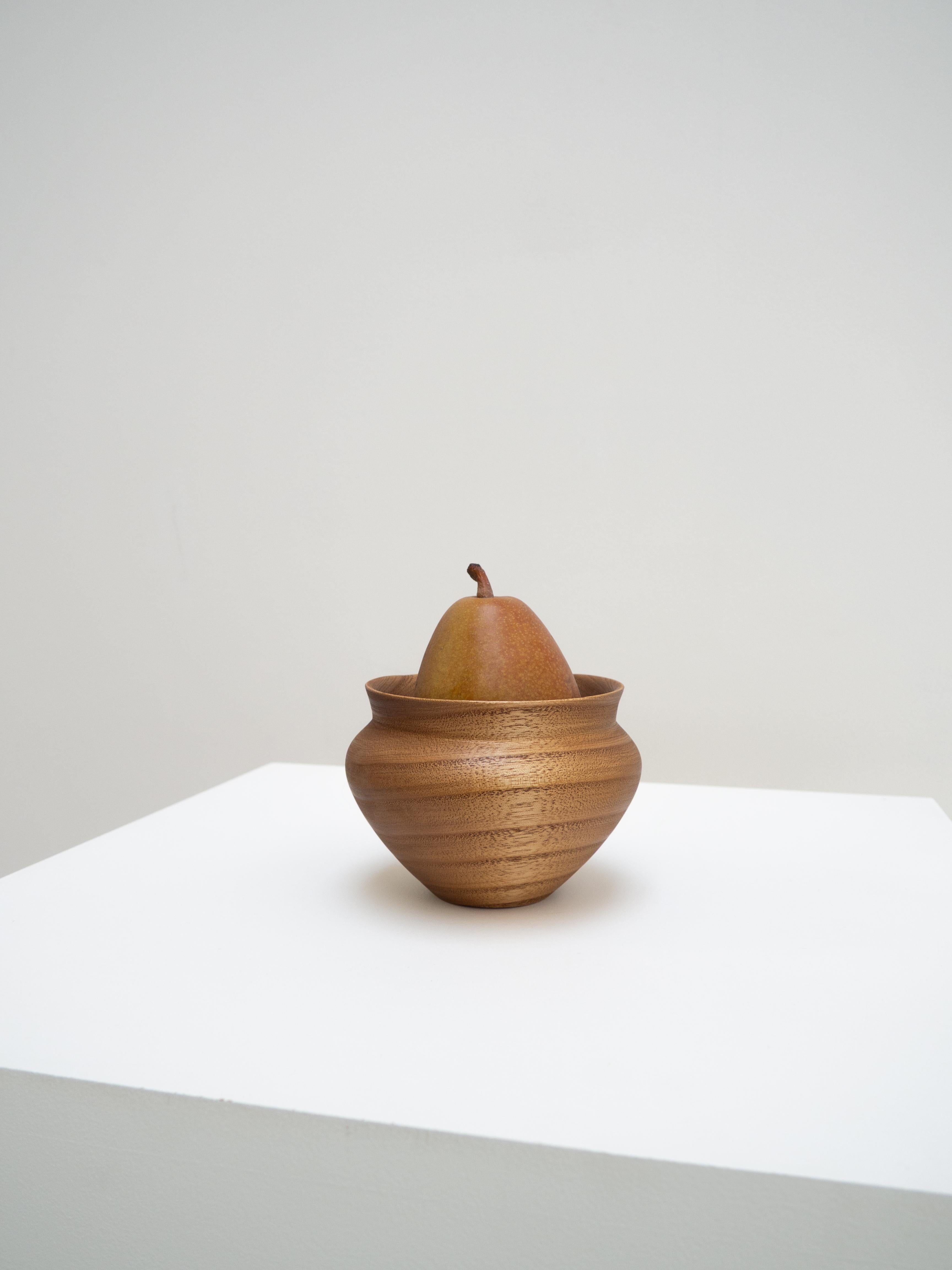 Catalpa bowl - One of a kind In New Condition For Sale In MARSEILLE, FR
