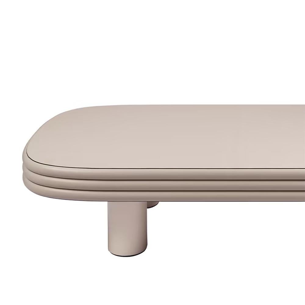 Coffee Table Catane White with solid wood structure,
covered with high quality italian genuine calfskin leather,
in ivory leather finish.
Also available with other calfskin leather colors, on request.