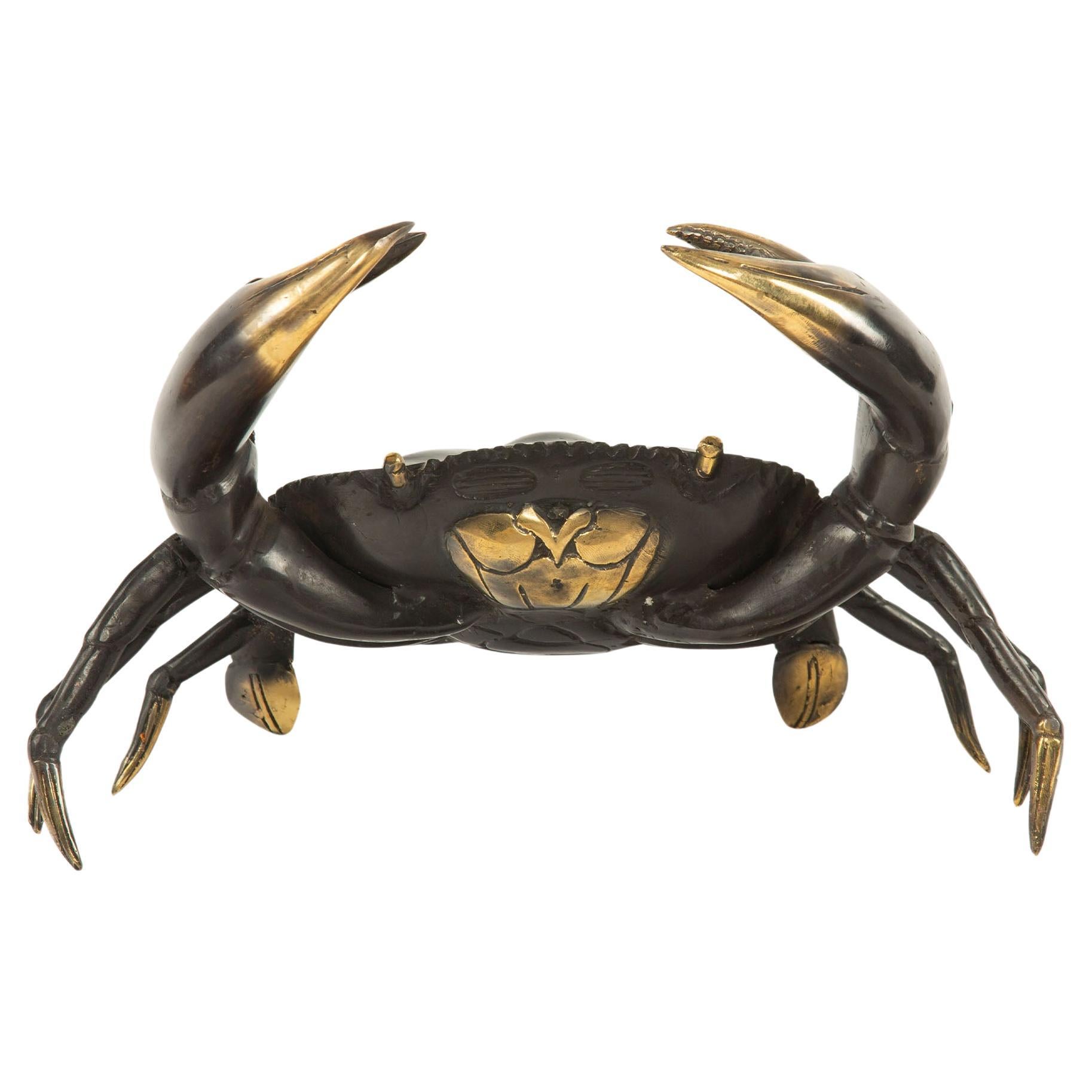 Il pescato del giorno: Scultura di granchio in ottone della metà del XX secolo