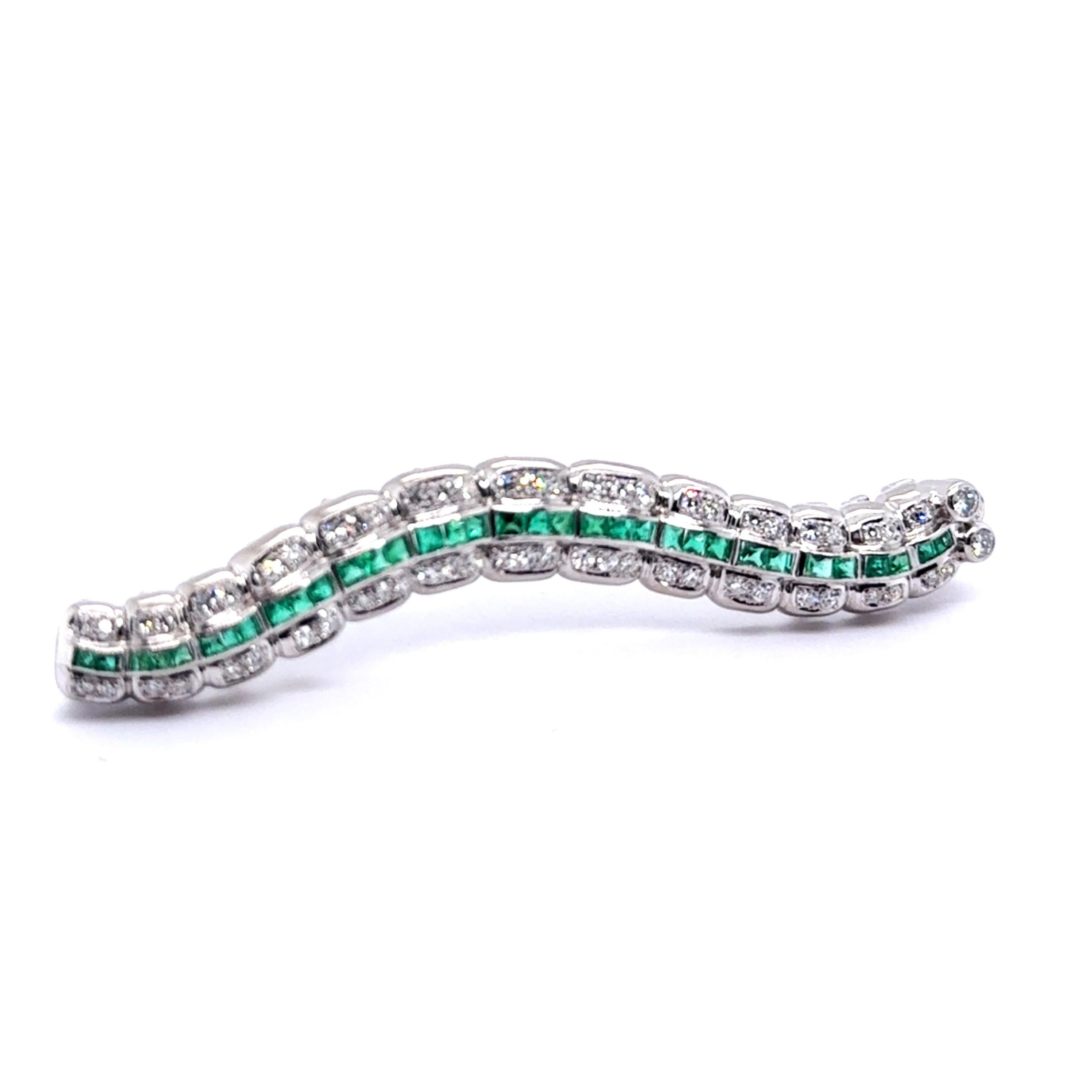 Caterpillar Brooch with Emerald & Diamonds in 18 Karat White Gold For Sale 1