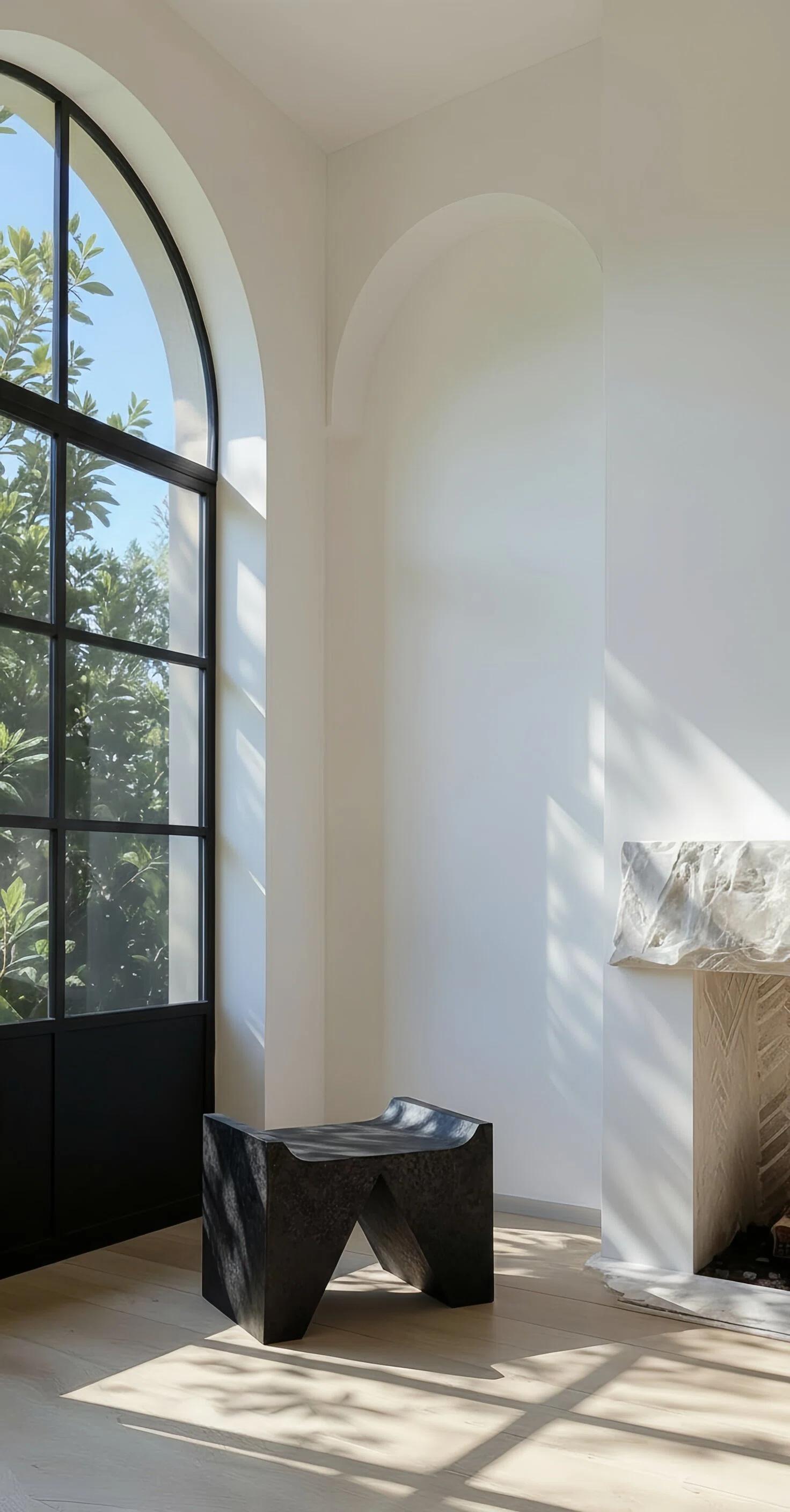 A quietly powerful work, the Cathedra Seat reflects ALENTES’ devotion to form, craftsmanship, and the timeless architectural language that informs the studio’s practice. Entirely handcrafted in Greece, the piece is cast from the studio’s proprietary