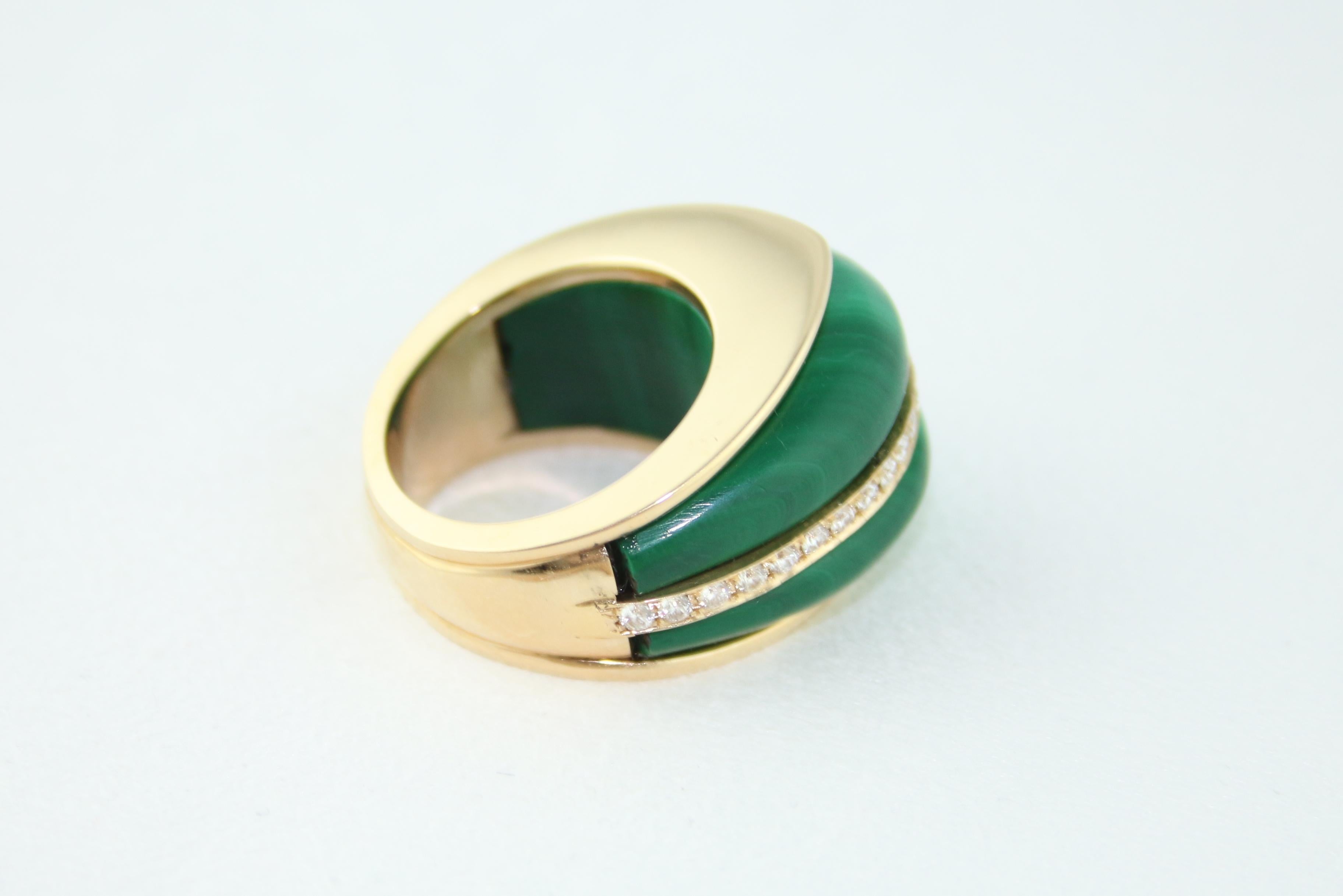 Round Cut Cathedral Arch Dome Diamond and Malachite Gold Statement Ring For Sale