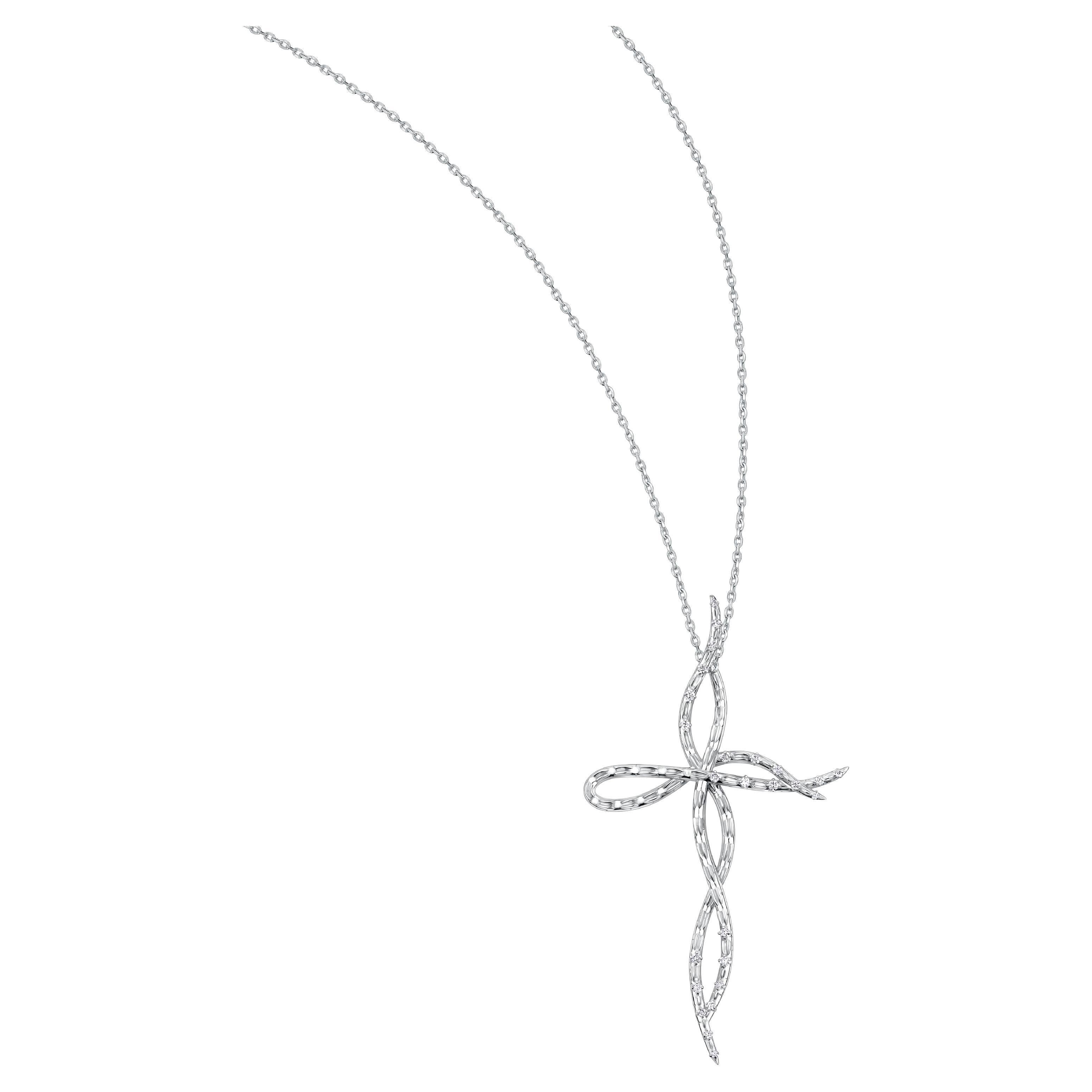 Collier avec pendentif en forme de croix « Cathedral Croc » serti de diamants, en or blanc 18 carats en vente