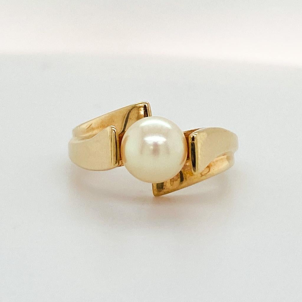 Modern Cathedral Pearl Bypass Solitaire Ring, 10K Yellow Gold, Vintage Ring Circa 1960